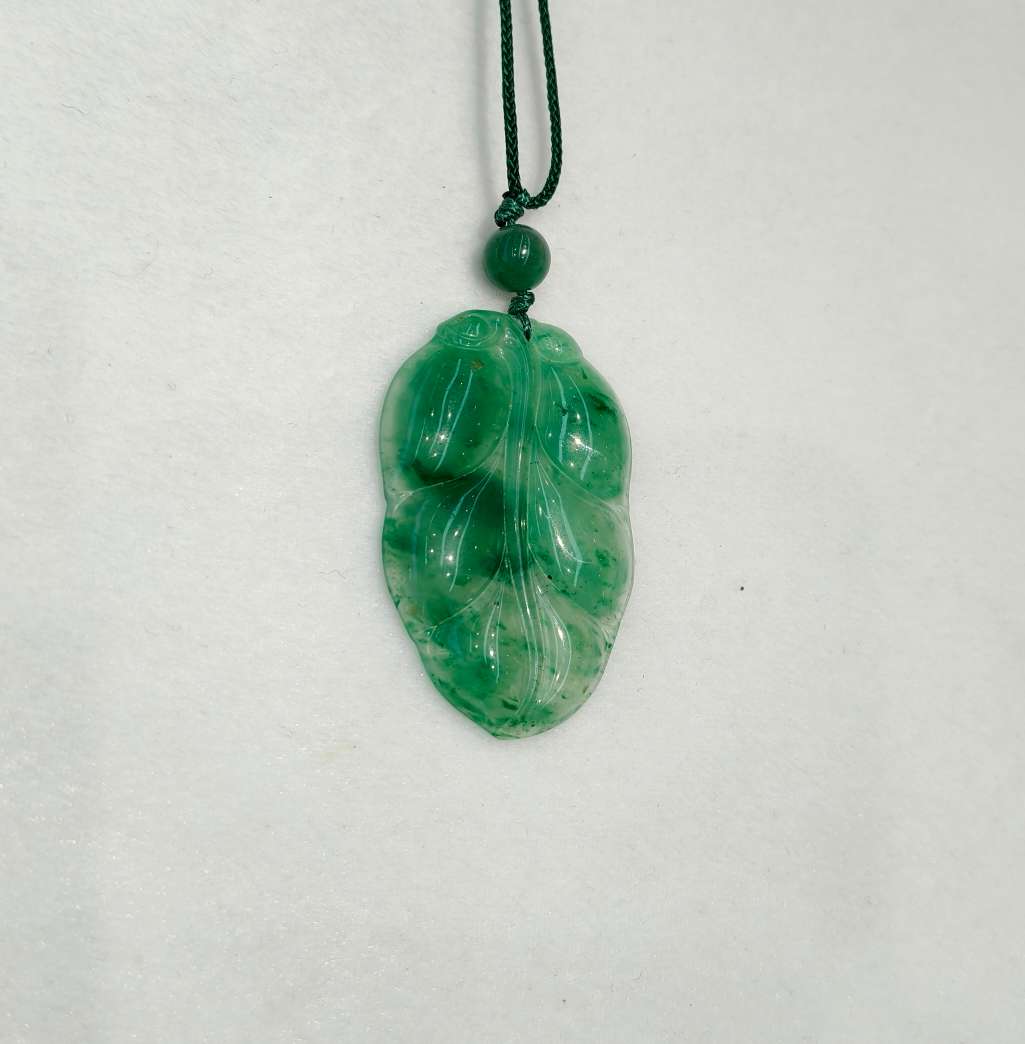 "Smoke and Rain Non-jadeite Pendant, high-end African jadeite natural jade pendant, large pendant for family business. detail image 11