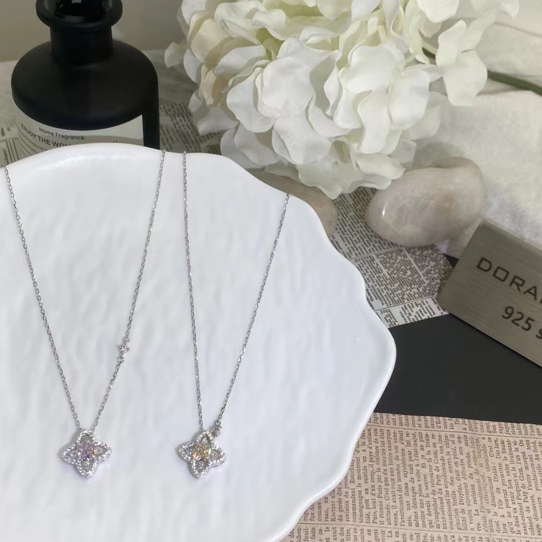 925 silver four-leaf Clover necklace