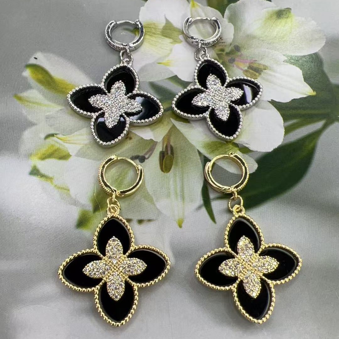 Light luxury, simple and elegant French earrings, high-end micro-inlaid four-leaf flower ear buckles, individual, elegant and fashionable earrings Application Scenario