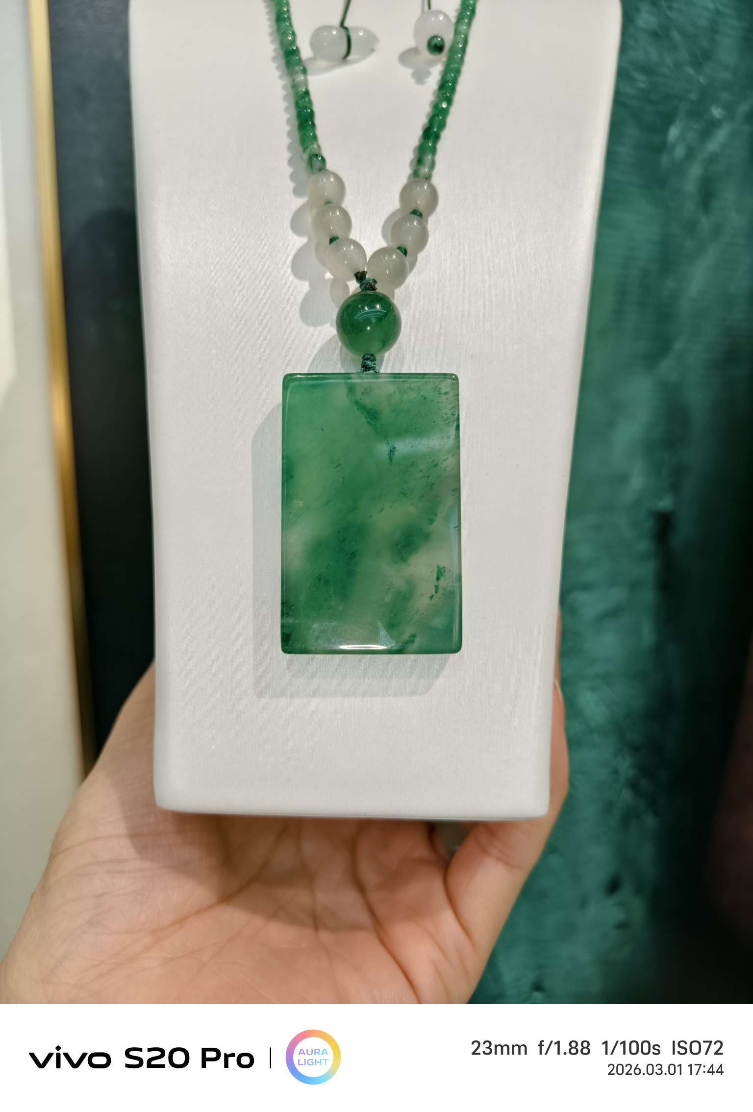 "Yanyu Feicui Natural African Jade Pendant, Safe and Sound brand pendant. details Picture