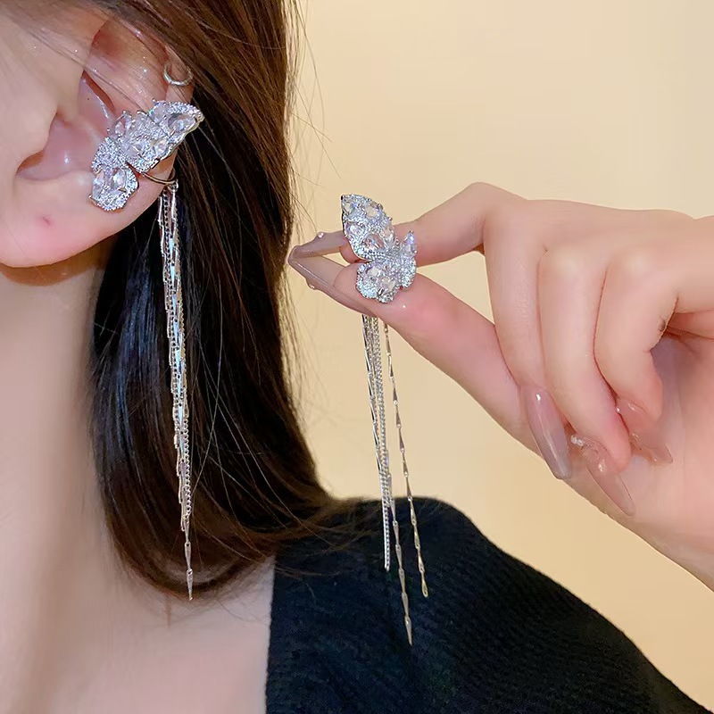 Butterfly ear bone clip women's earless earrings 2025 New bestseller, fashionable, light luxury, high-end and fairy-like earrings Application Scenario
