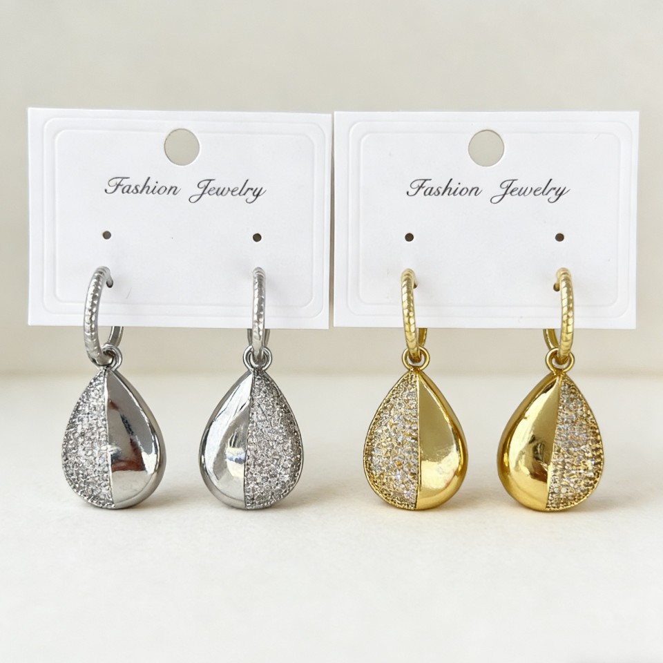 Copper-plated 18k real gold Dubai jewelry earrings with a high-end feel, circular white zircon heavy heavy water drop earrings