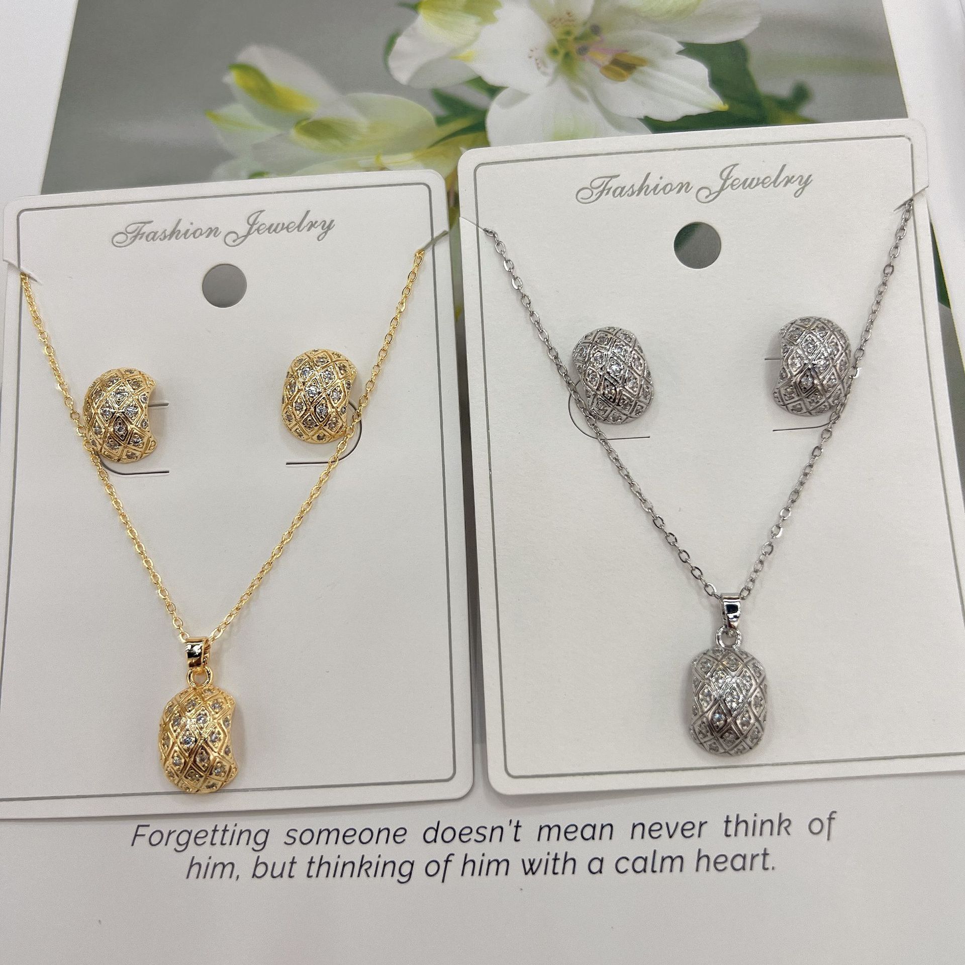 Cross-border bestseller 2025 diamond-encrusted necklace and earring set, simple and versatile European and American collarbone chain factory wholesale direct supply