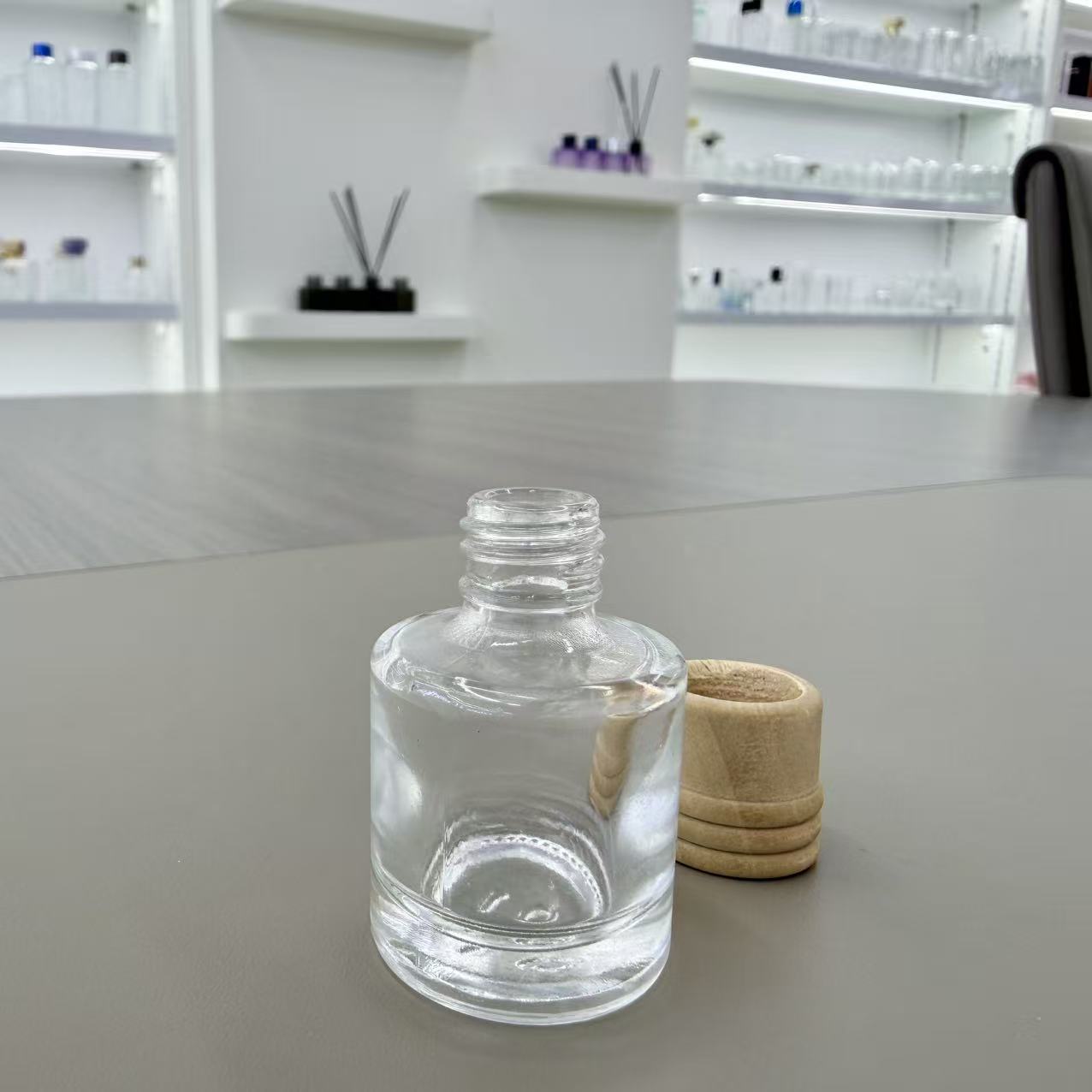 透明玻璃瓶香薰喷雾瓶玻璃香水瓶圆柱形7ml精油瓶
