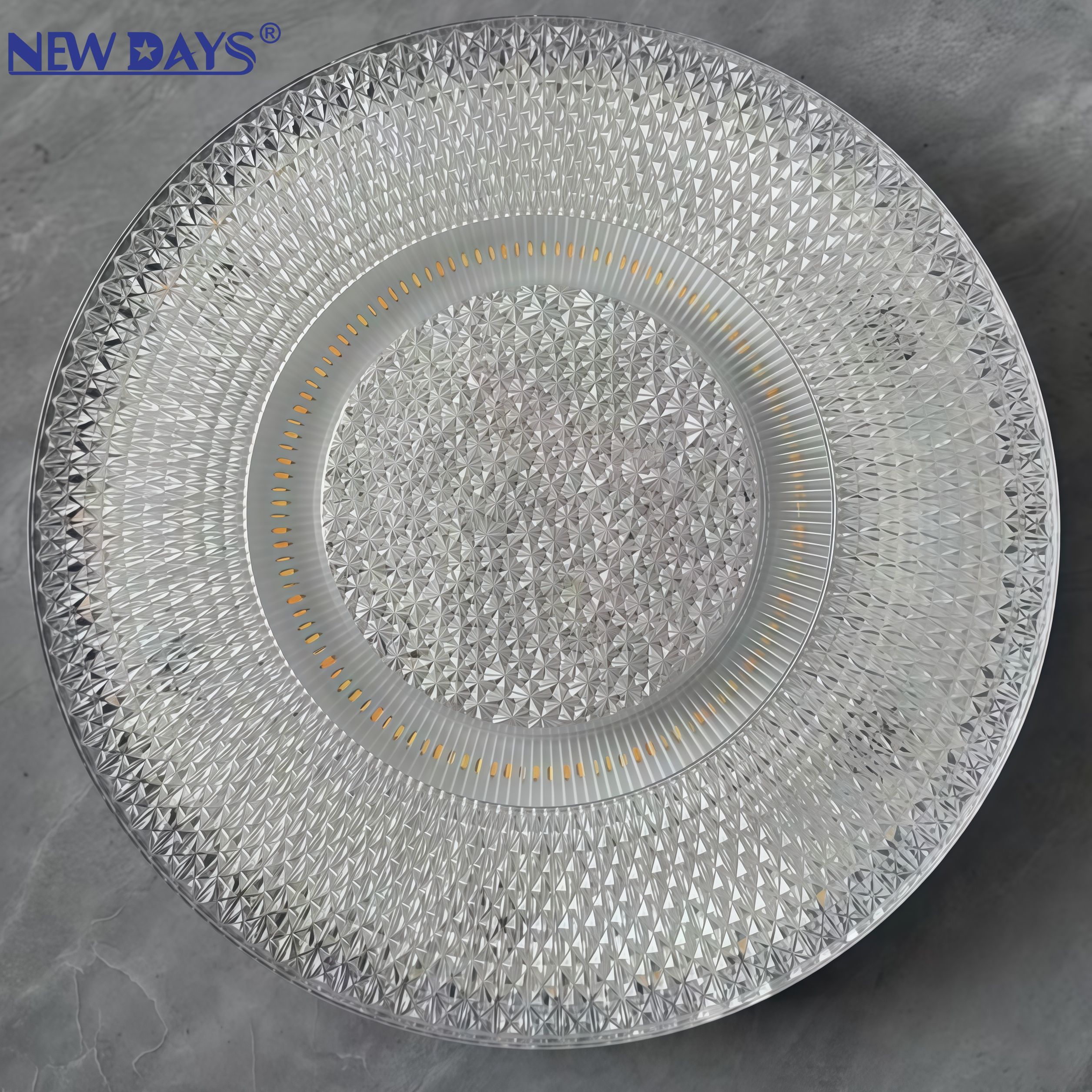 NEWDAYS brand's cross-border new led bulb bulb, detachable screw socket lamp head, crystal cover flying saucer lamp, energy-saving high-brightness lighting led bulb bulb Specification image