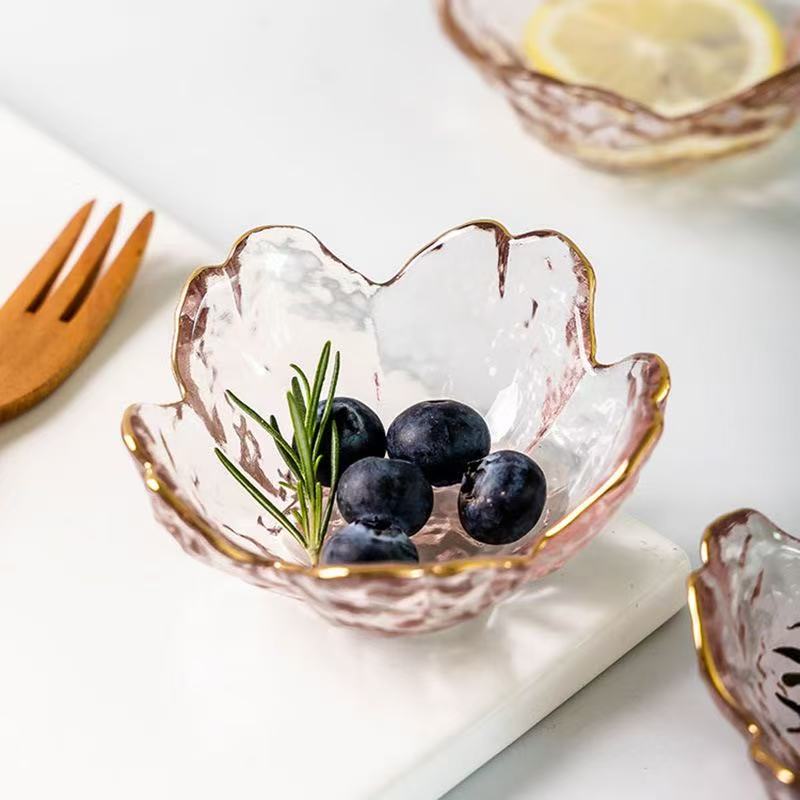 Japanese-style colored glass cherry blossom plate, creative pink home seasoning dipping sauce plate, soy sauce plate, bowl and tableware set