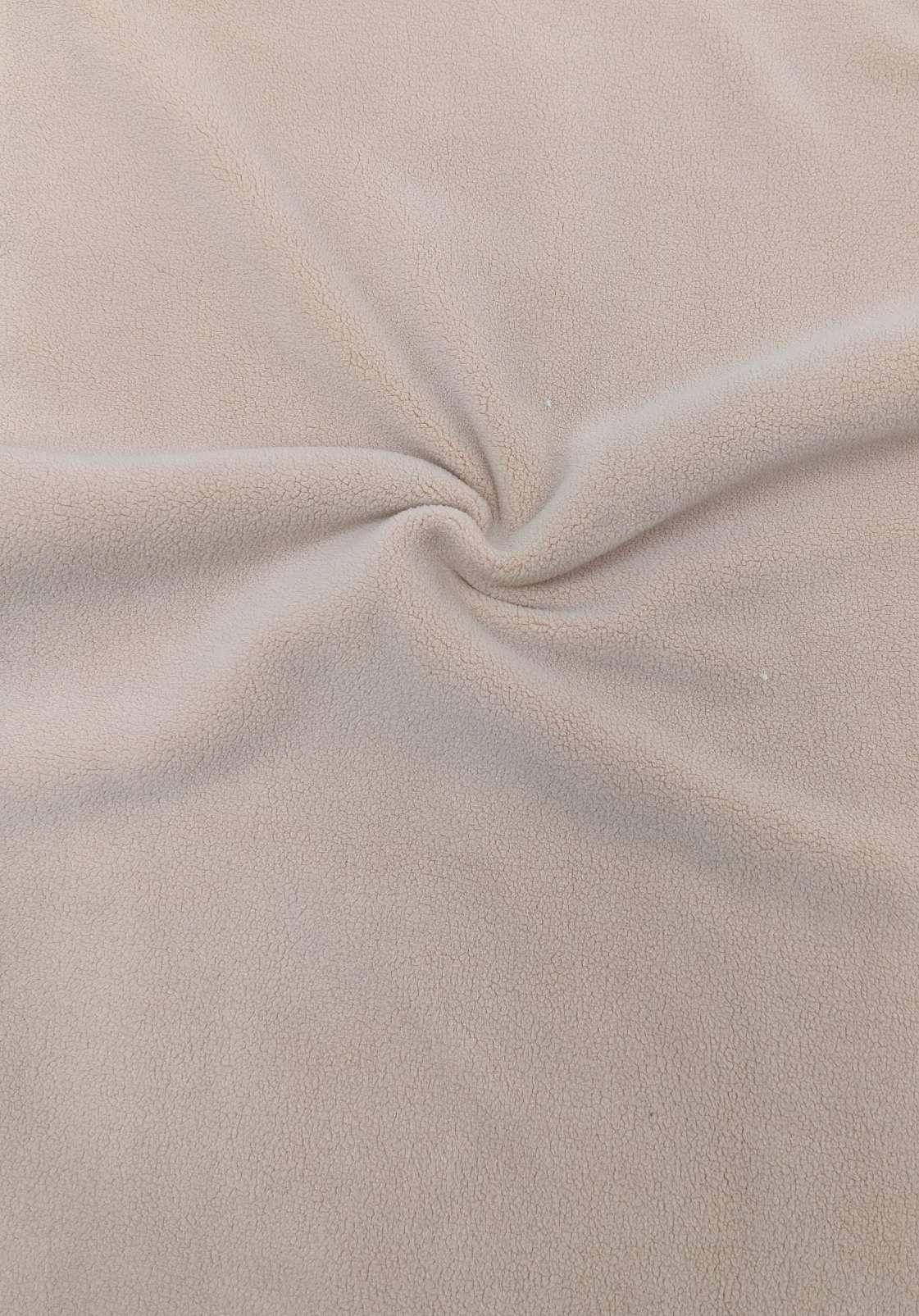 The double-sided granular fleece is soft and super warm. The thickened granular fleece is comfortable, does not prick the skin, is anti-wrinkle and durable. It is a must-have for autumn and winter Specification image