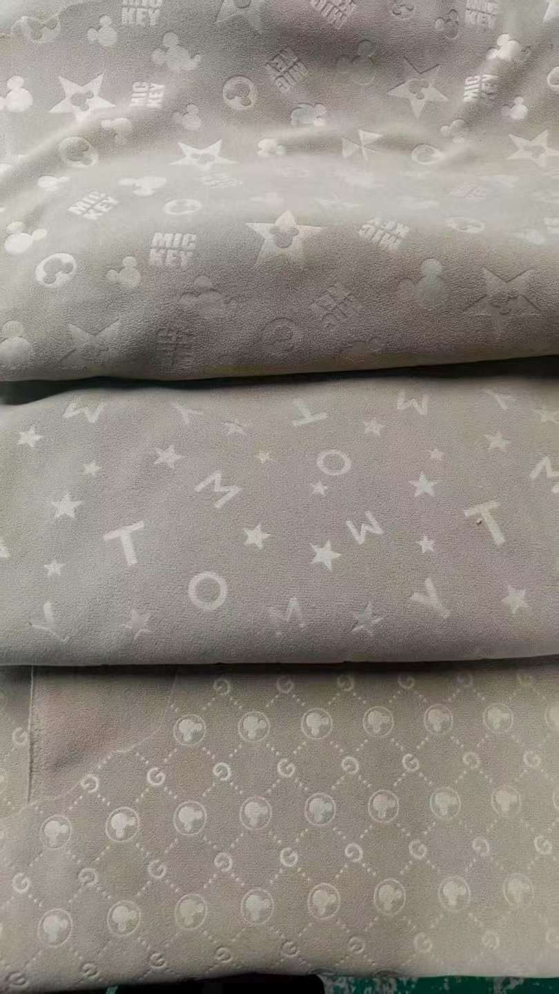 珊瑚绒双面珊瑚绒。珊瑚绒压花印花。珊瑚绒提花双面珊瑚绒。奥利绒提花压花。。双面奥粒绒。详情图9