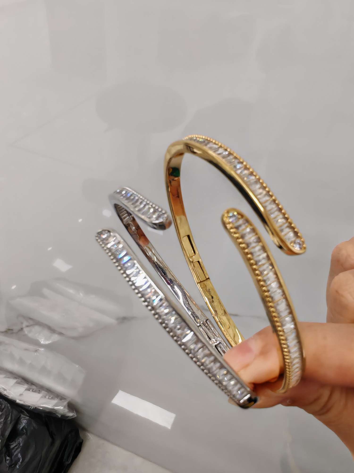 Irregular luminous bracelet for women, 18K gold bracelet for women