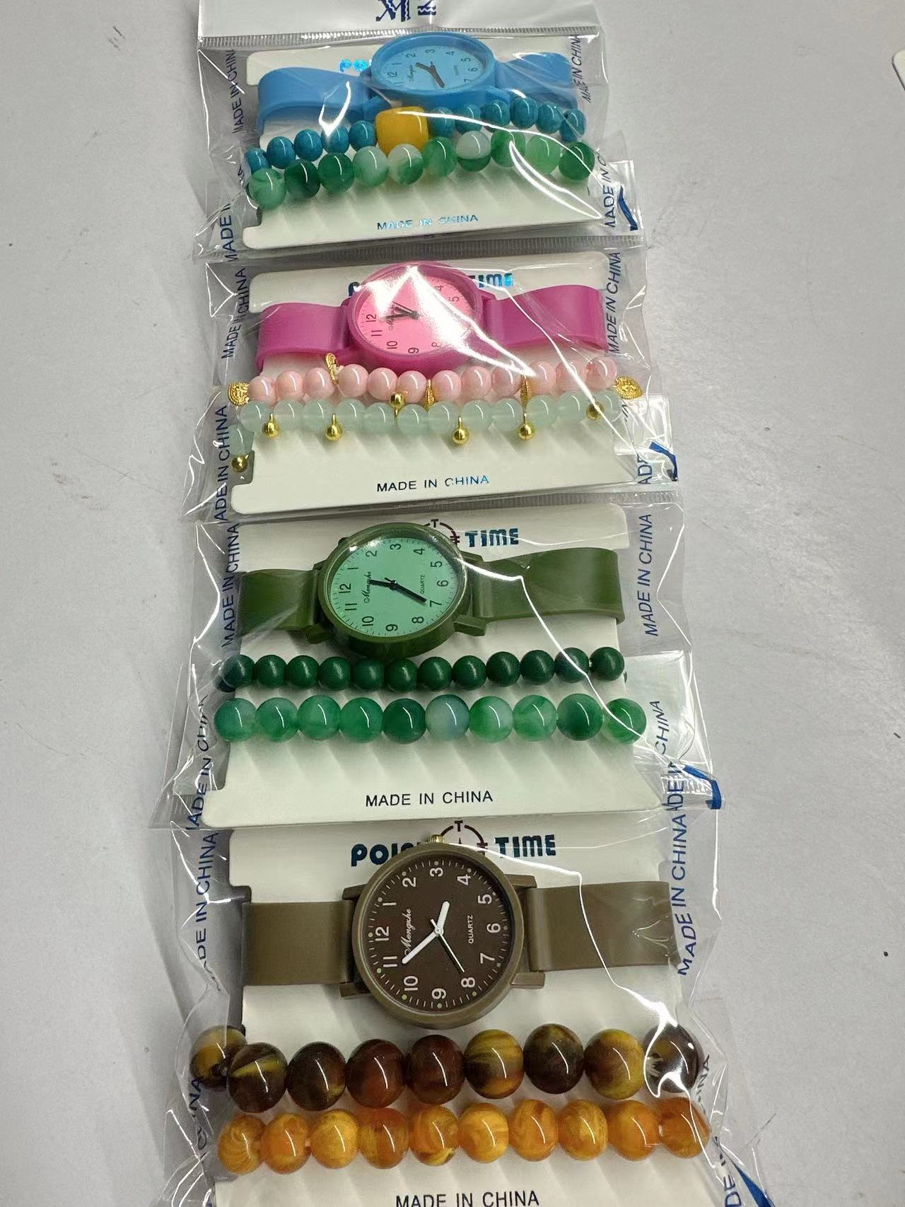 Watch manufacturers wholesale PU rubber strap quartz watches, fashionable and trendy classic designs, couple clothing accessories watches Specification drawing