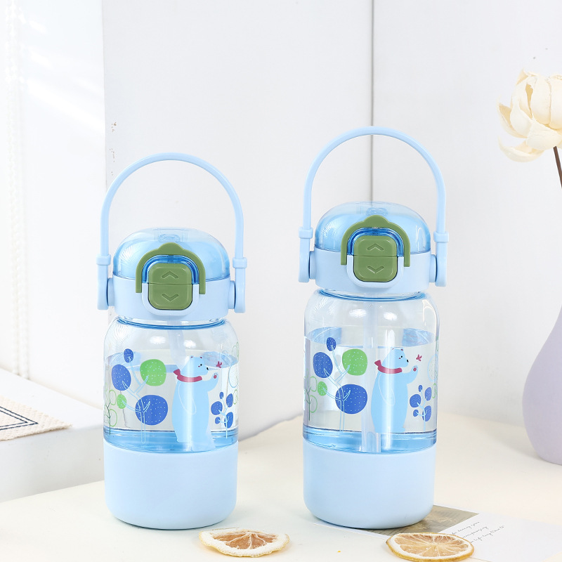 The new X152-2049 children's straw cup is a multi-functional, portable, cute and heat-resistant space cup for summer Application Scenario