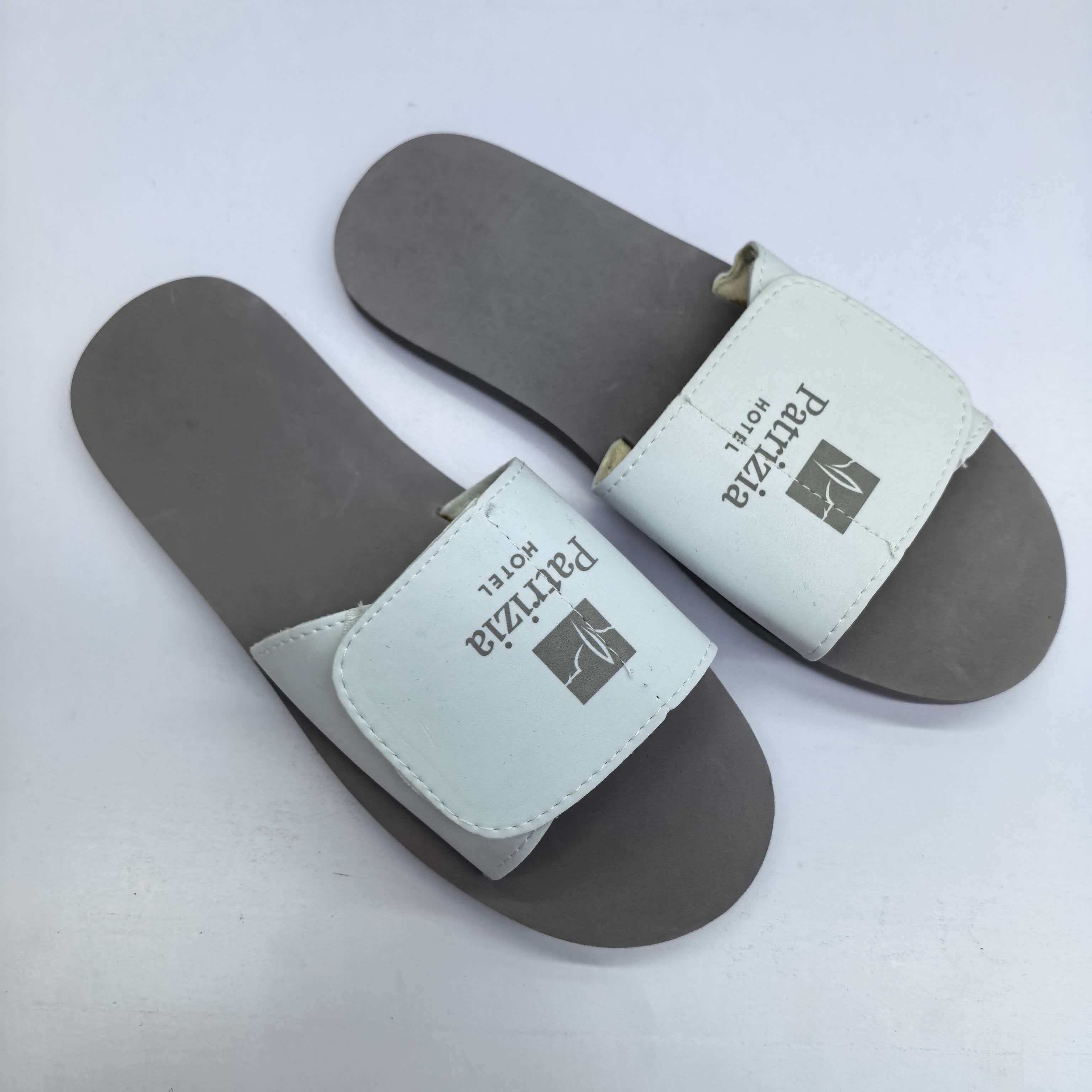 We can purchase high-quality, comfortable and anti-slip hotel slippers with Velcro soles Application Scenario