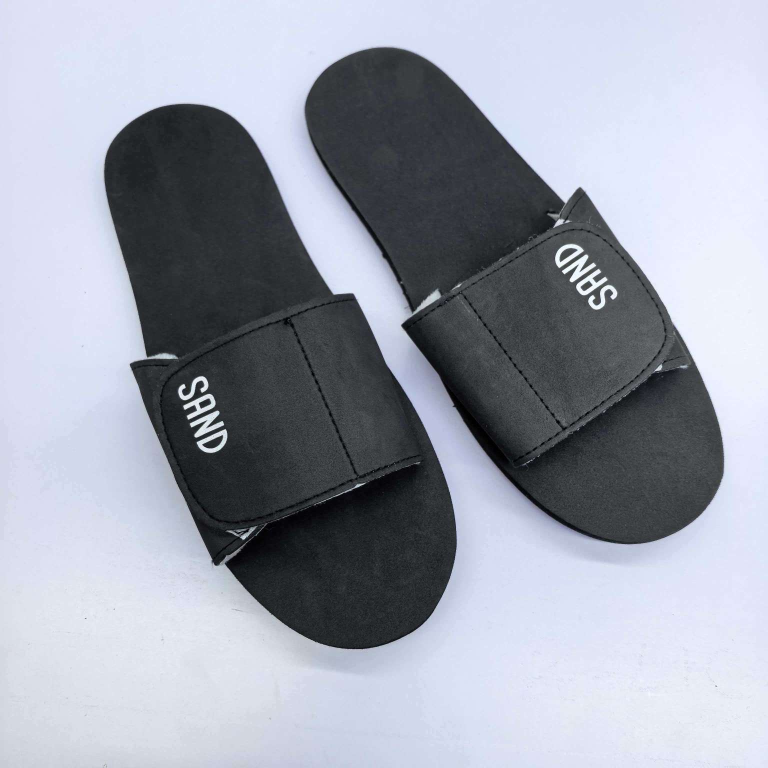 The hotel slippers with Velcro are custom-made and can be worn multiple times. They are high-quality hotel slippers detail image 5