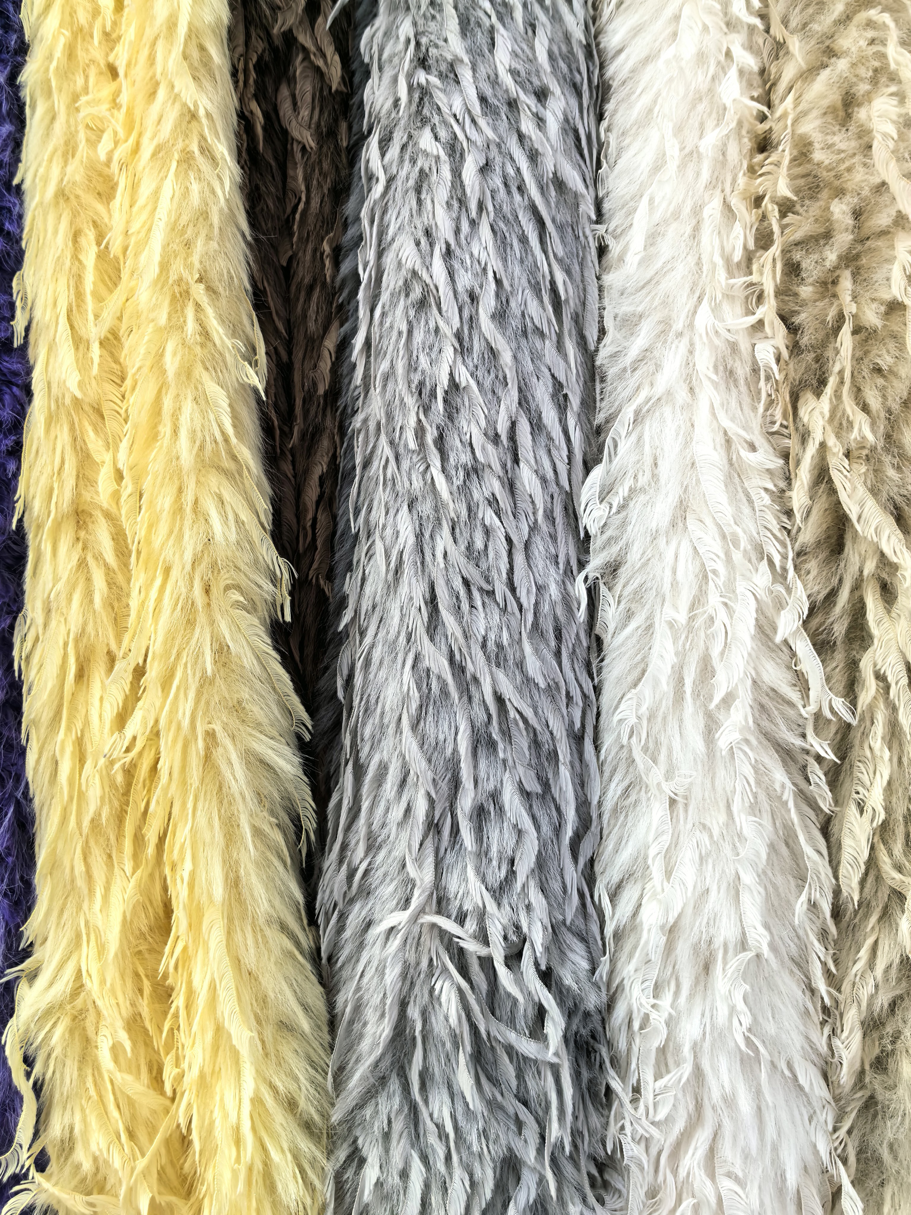 Plush fabric, feather down, feather feather Toka bag and clothing fabric detail image 3