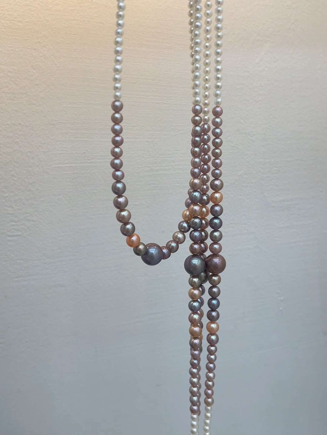 Spring and Summer new collection: 2-9.5mm Aurora Colorful round bead size gradient tower chain Light luxury niche selected pearls