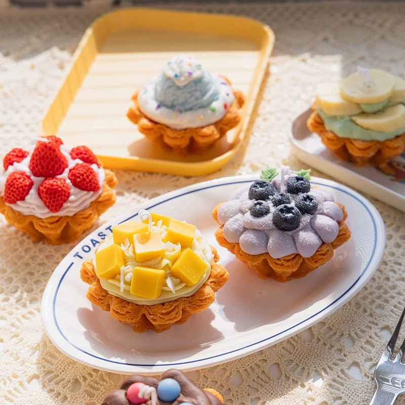 Strawberry egg tarts, scented candles, and fruit creative birthday gifts for girls. Handmade egg tarts as Valentine's Day gifts details Picture