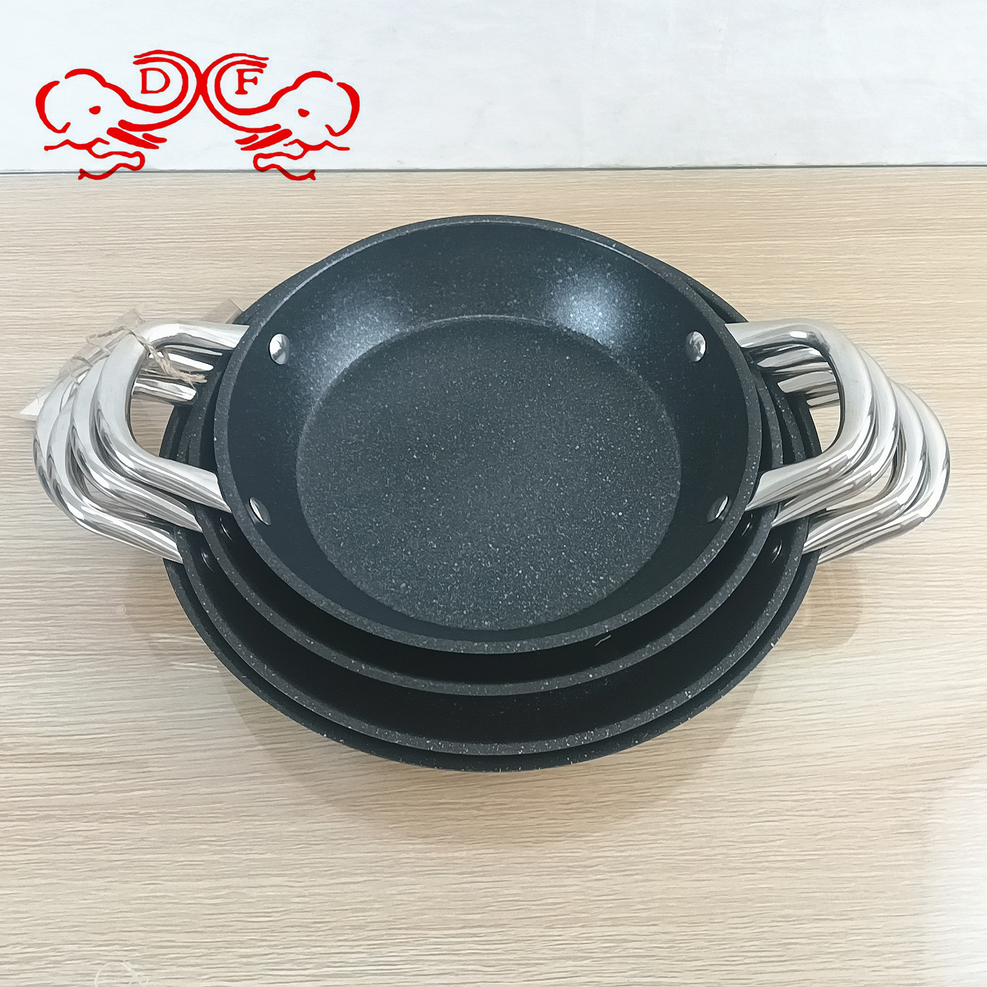 DF88022 Hammer-patterned double-eared Seafood Pot, wide-edge pot, Extra-thick stainless steel flat-bottomed Chinese alcohol stove pot, dry pot, DF TRADINGHOUSE