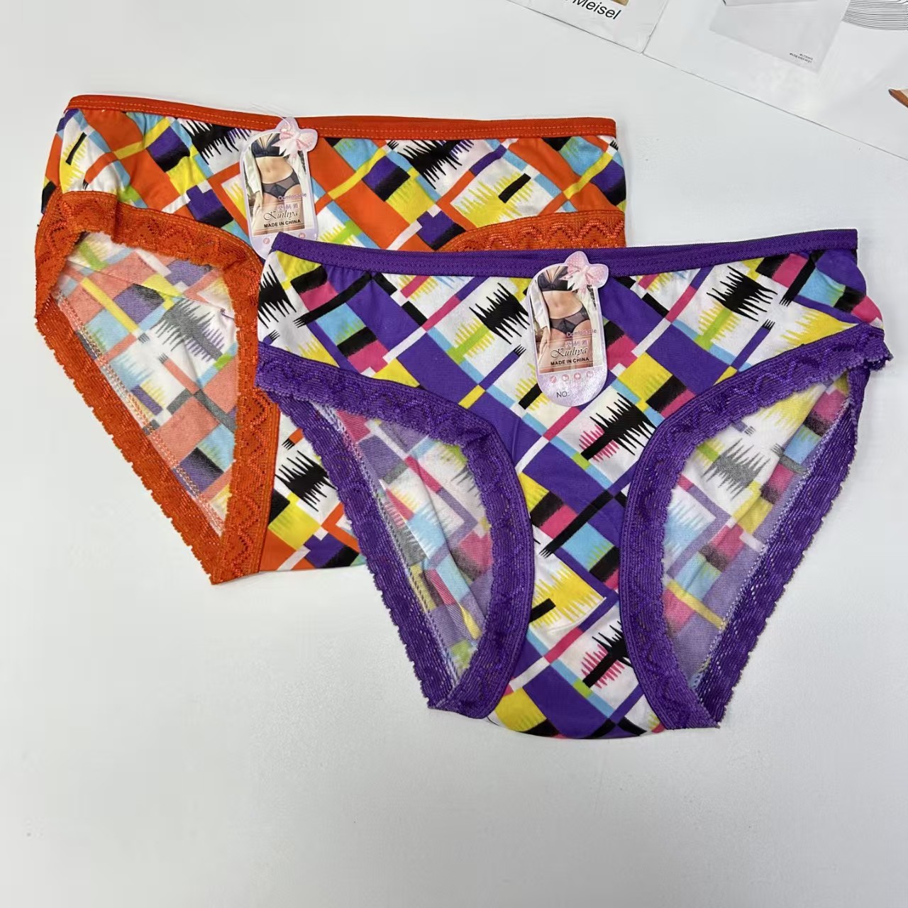 DD-806 #XL export Underwear, women's underwear, milk silk screen printed lace edge Women's underwear, sexy color printed pattern Women's underwear, women's triangle pants underwear, underwear QNI Application Scenario
