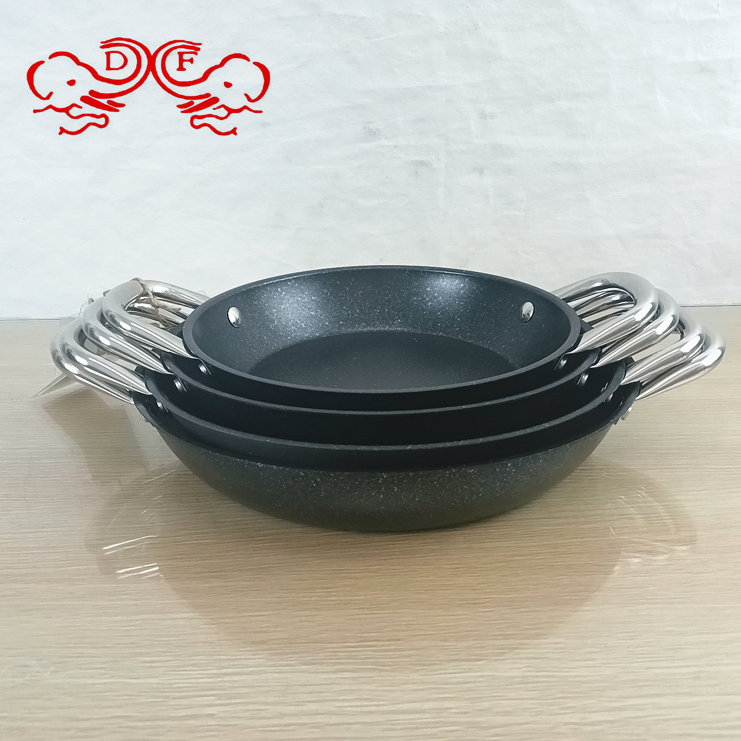 DF88022 Hammer-patterned double-eared Seafood Pot, wide-edge pot, Extra-thick stainless steel flat-bottomed Chinese alcohol stove pot, dry pot, DF TRADINGHOUSE details Picture