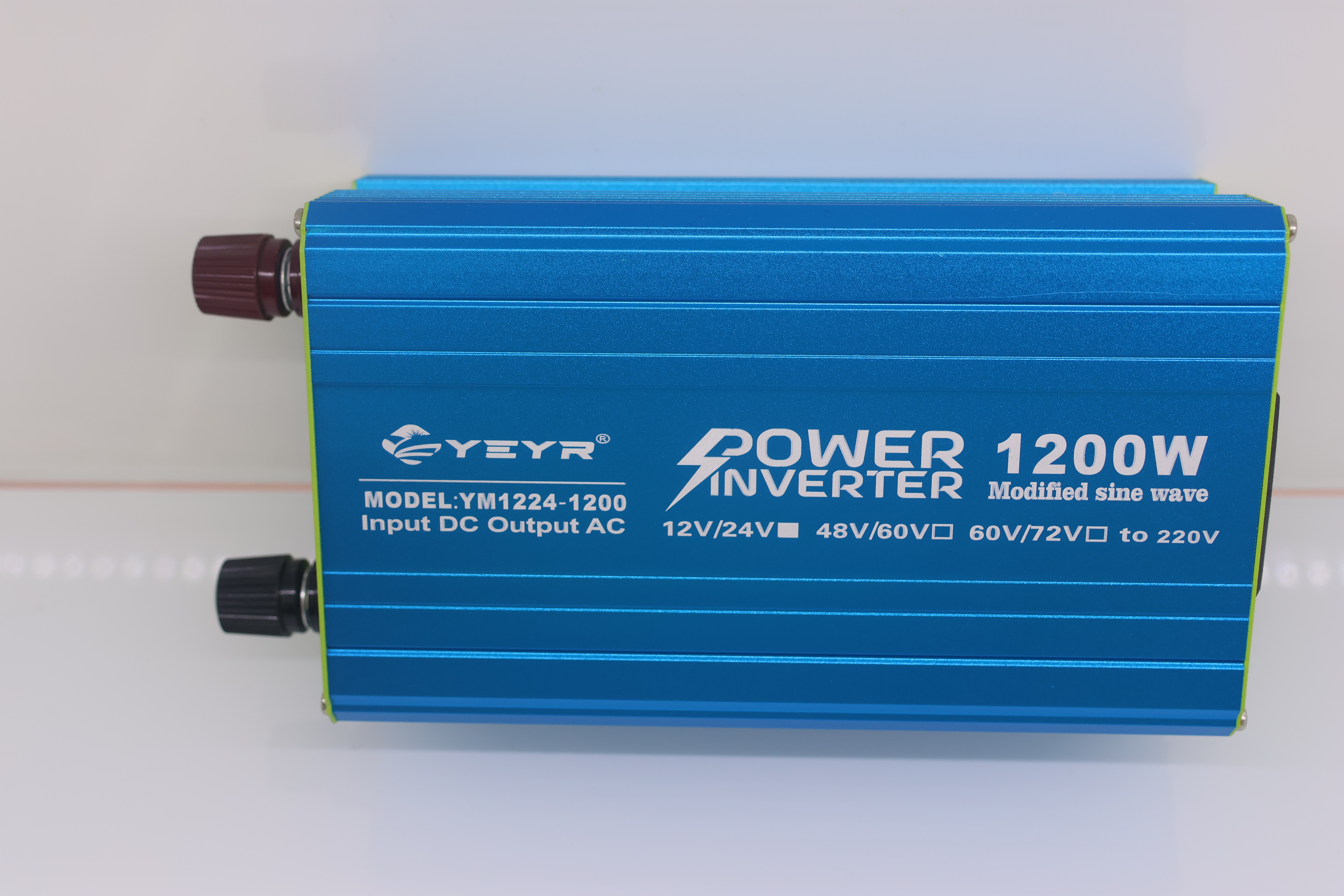 YEYR1200W blue power inverter 12V/24V-220V household photovoltaic inverter pic 2