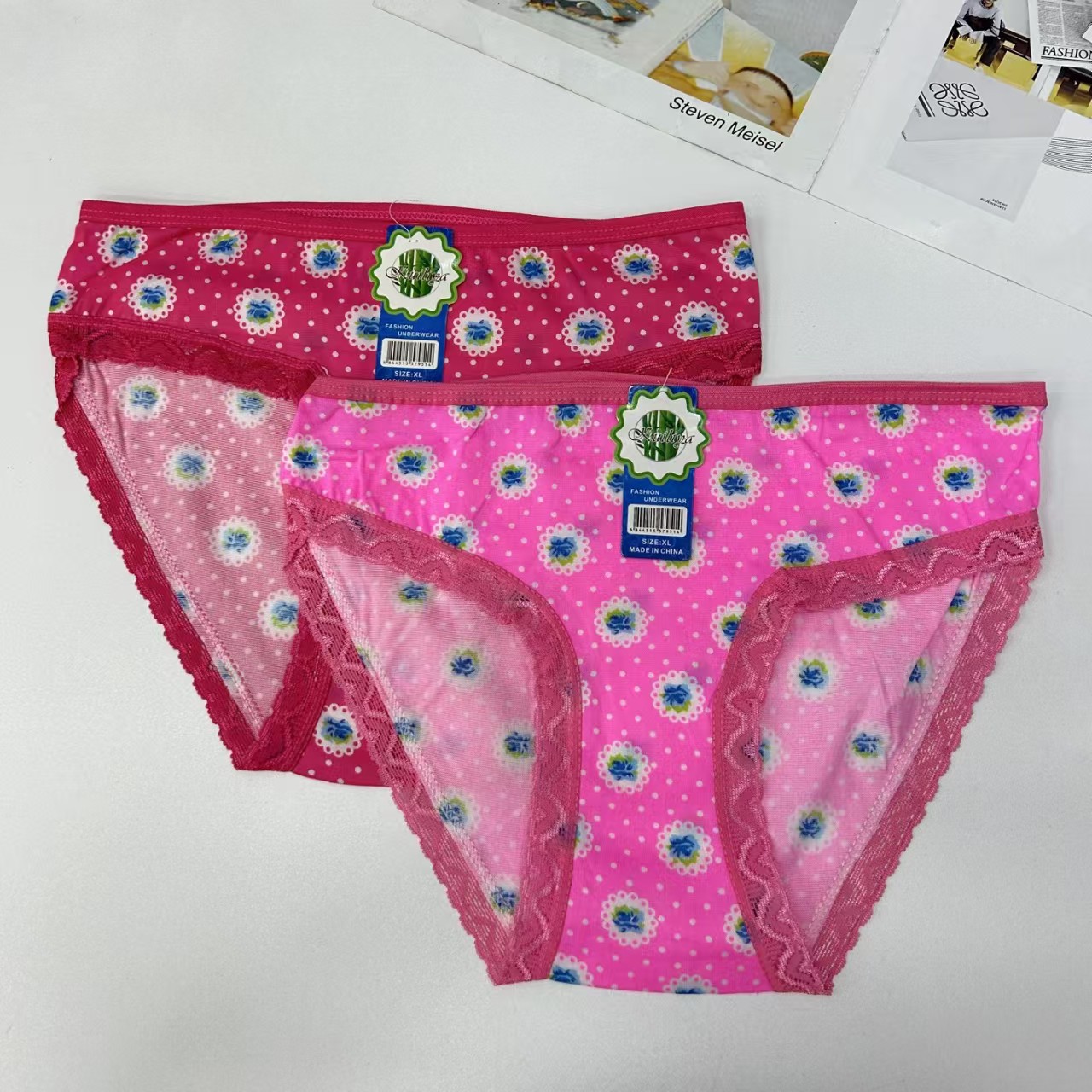 DD-8043 #XL export Underwear, women's underwear, milk silk screen printed lace edge Women's underwear, sexy color printed pattern Women's underwear, Women's triangle pants underwear, underwear QNI Application Scenario