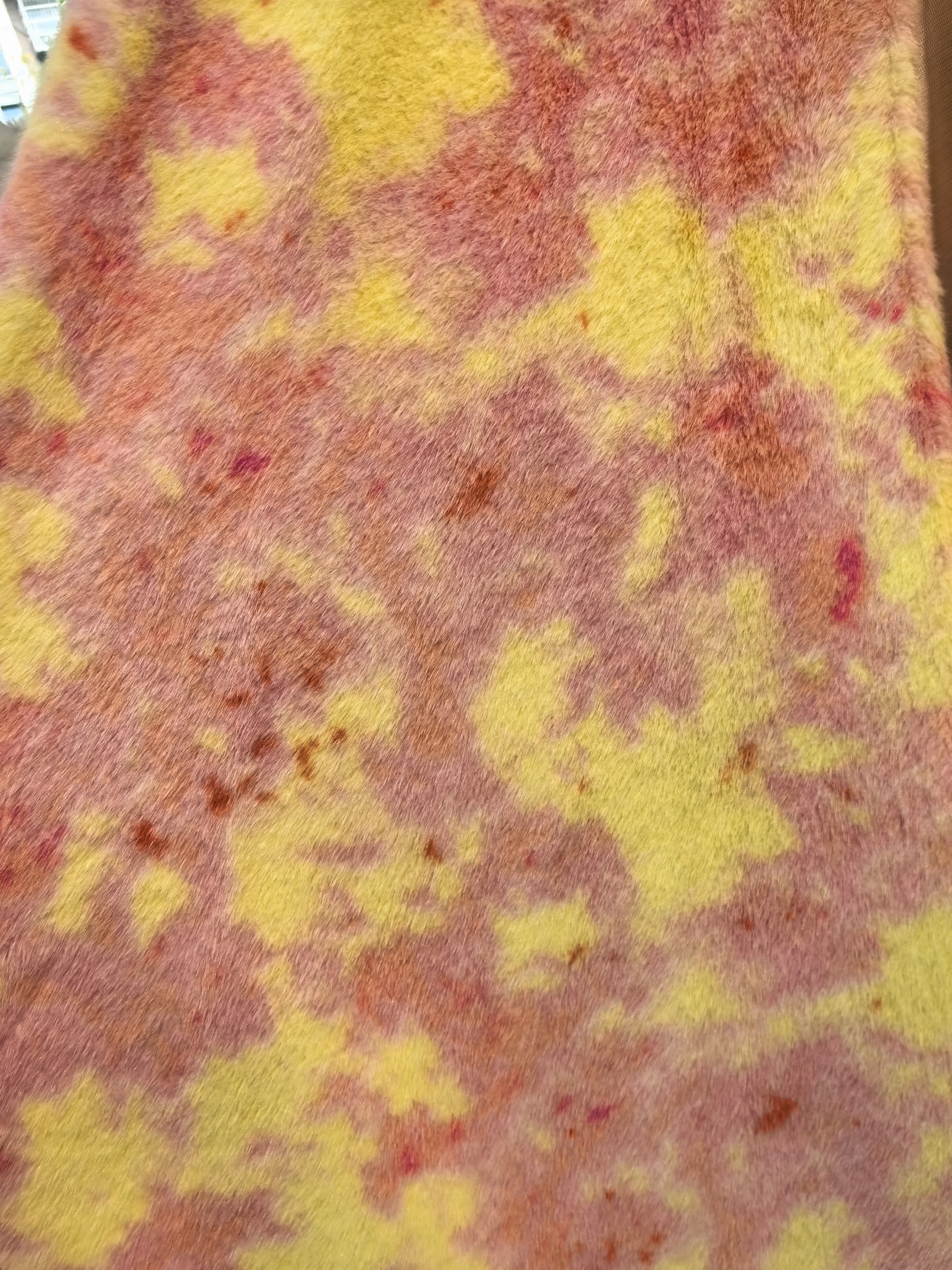 A new type of fabric for clothing and hats made of rabbit-mink tie-dyed mink down detail image 5