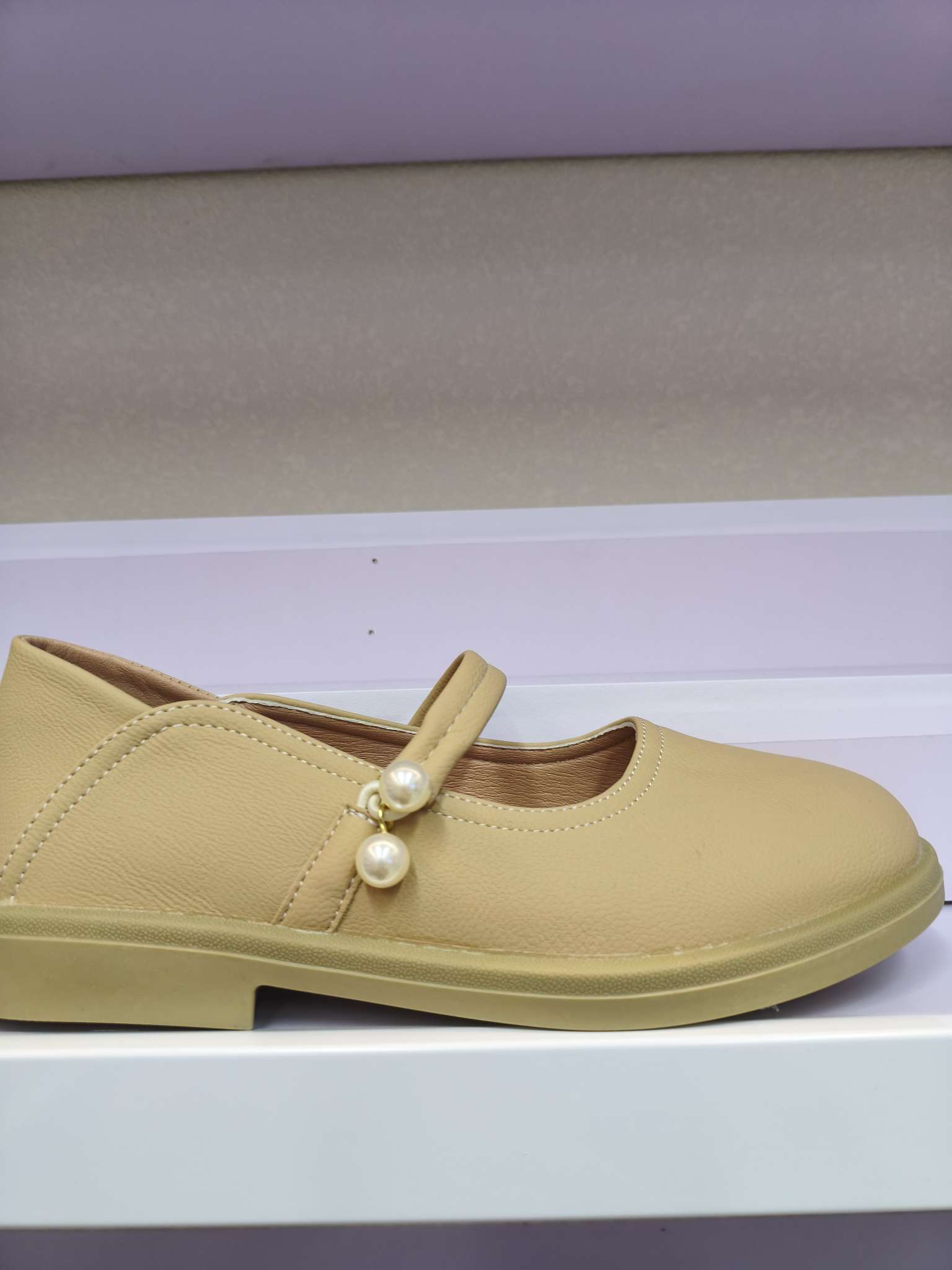 Gentle and versatile Mary Jane shoes
