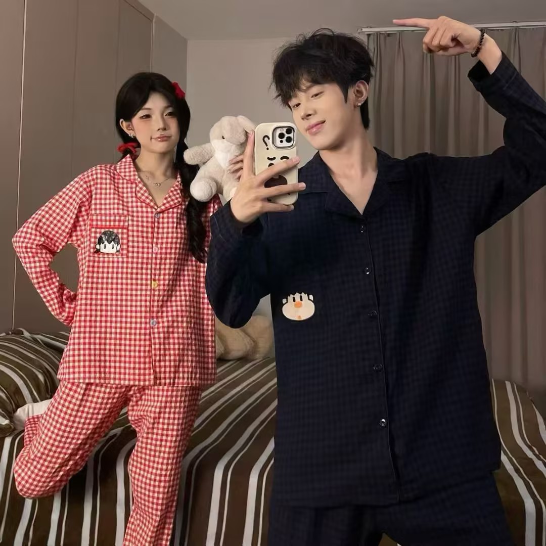 Fashionable and casual set for spring and summer: Sweet short-sleeved men's and women's loose and fashionable casual pajama set Specification image