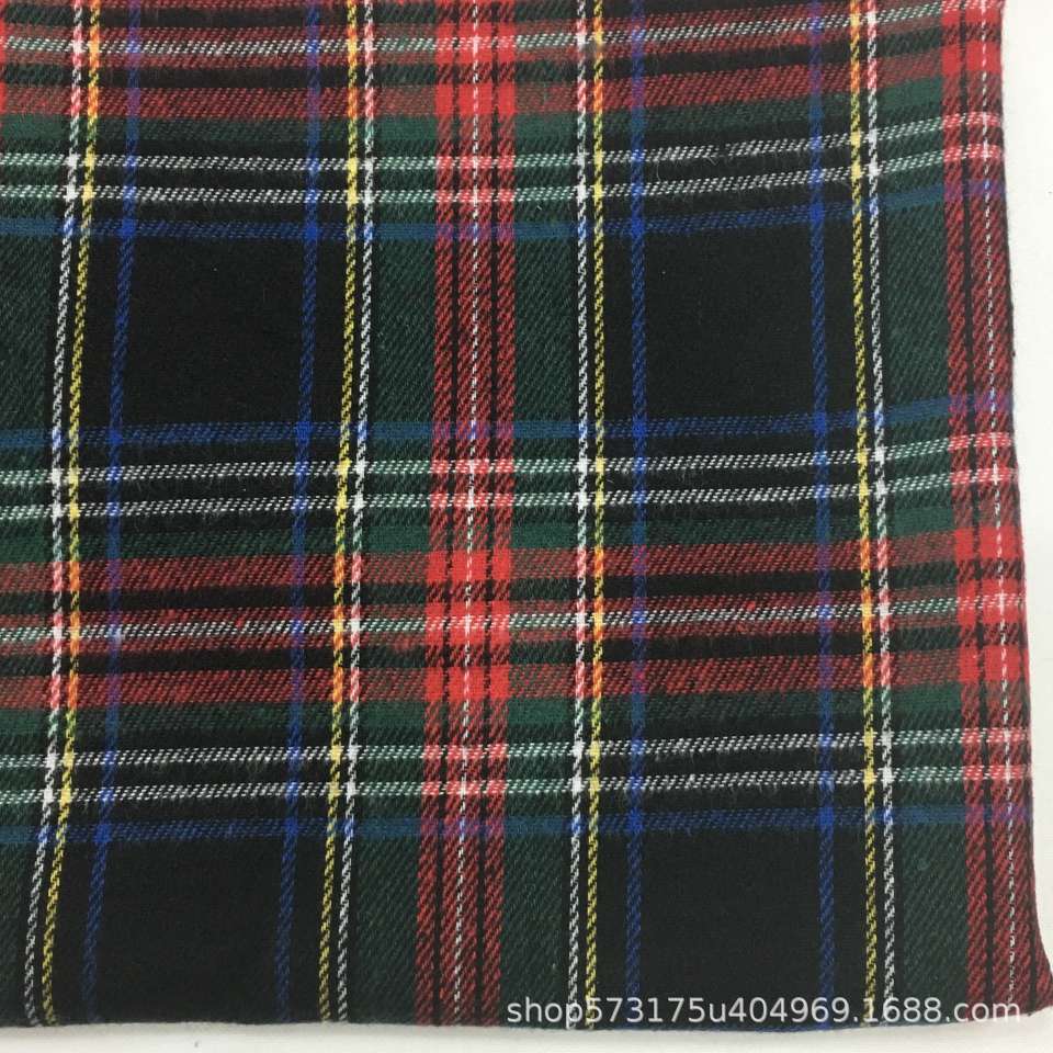 Christmas checkered flannel shirt fabric, pleated skirt, shoes, hats, bags fabric, polyester-cotton blended yarn-dyed checkered fabric, durable and attractive Application Scenario