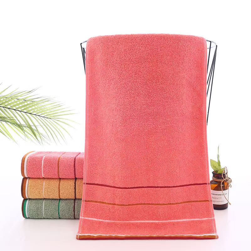 Adult cotton towels are soft and absorbent, making them an excellent gift for home use Item Picture