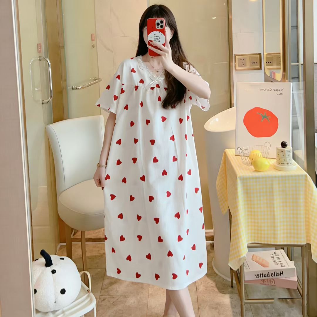 White Chinese-style plus-size women's dress with heart-shaped pattern Specification image