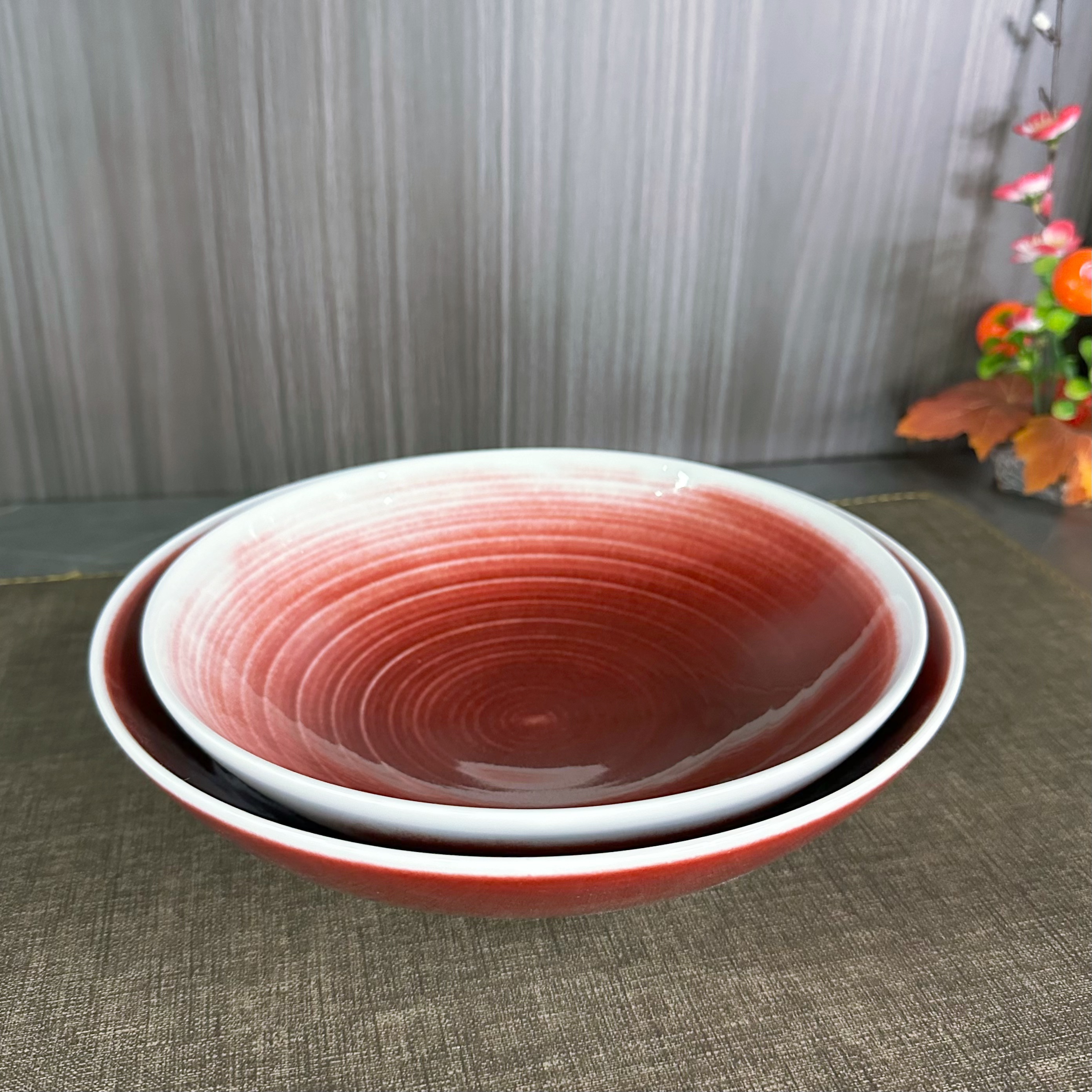 Belgian series Lang Red glazed retro ceramic tableware, salad bowl, small leg round bowl, hotel restaurant banquet tableware detail image 4