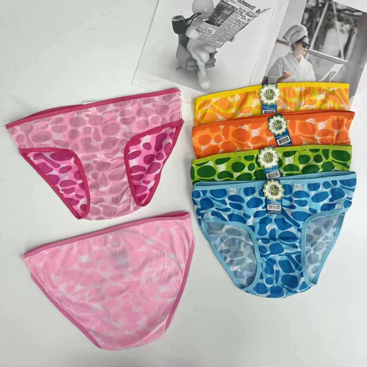 DD-7003#XL Export Underwear Women's Underwear Milk Silk Cartoon Printed Women's Underwear Women's Underwear Women's Briefs Underwear Underwear QNL Application Scenario