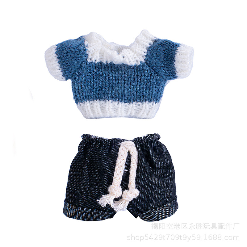 15cm pendant, cloth clothes, knitted sweater with jeans, replacement shoes, keychain, vinyl figurine