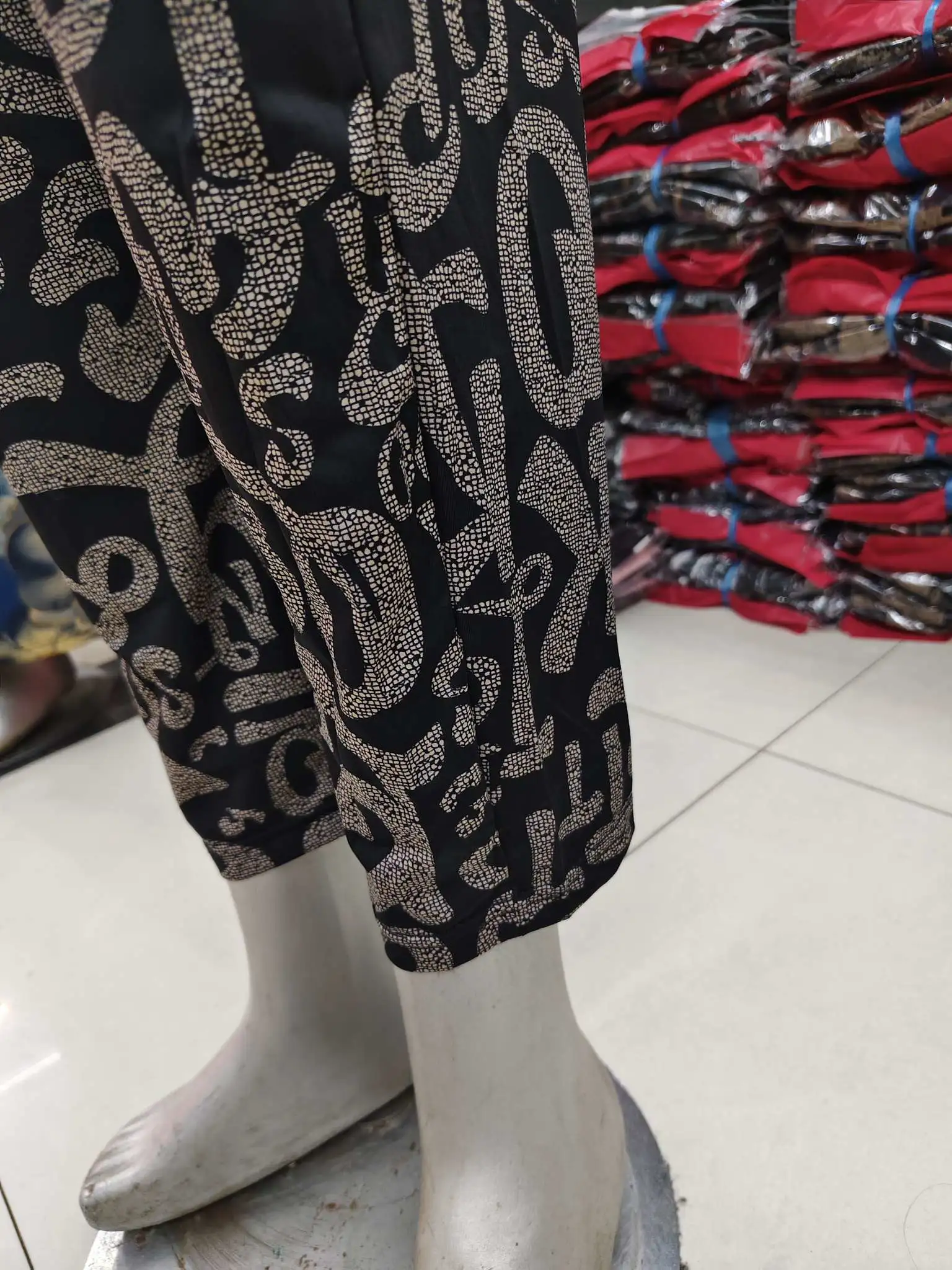Fashionable casual pants for middle-aged and elderly people in summer detail image 4