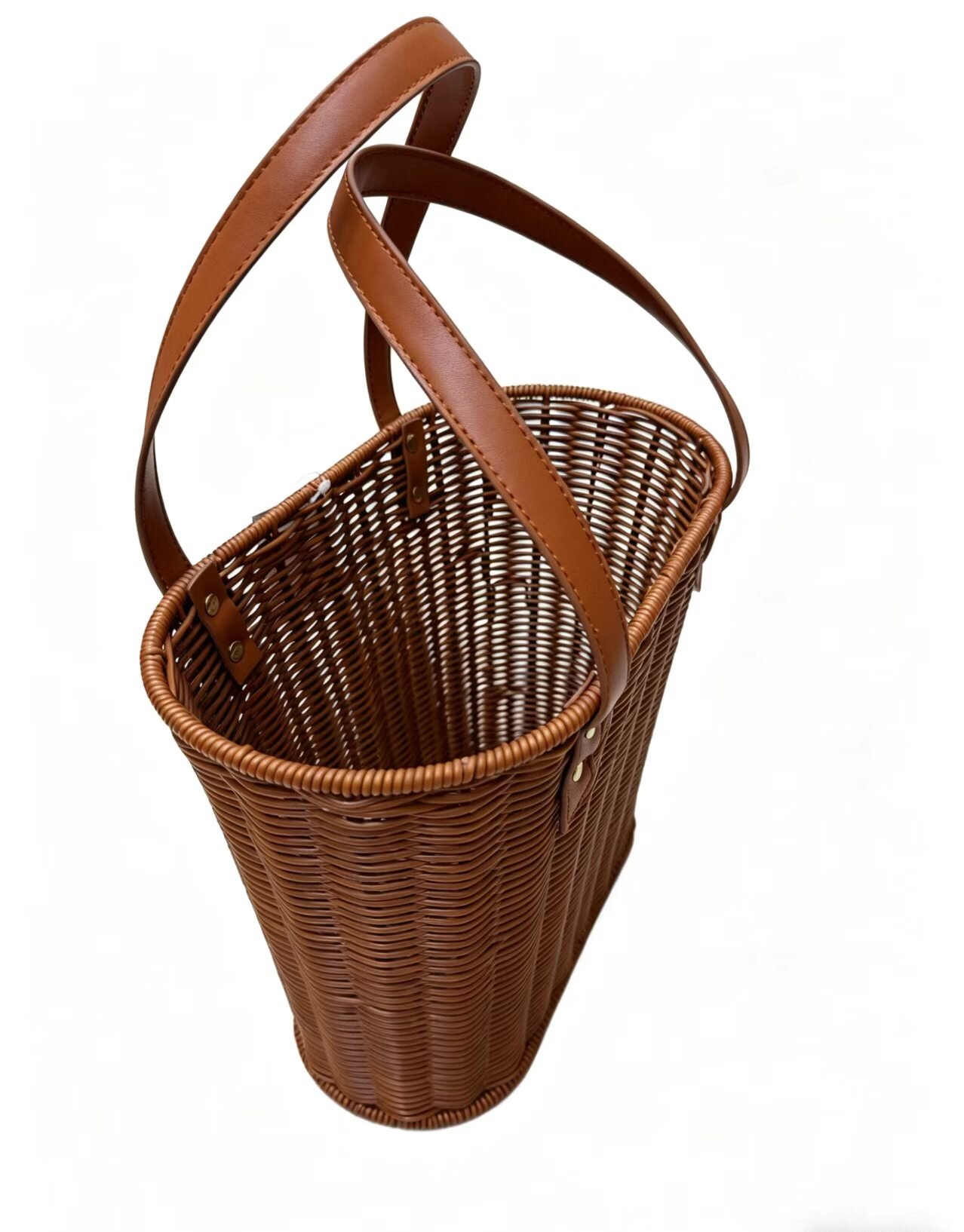 Brown woven basket handle basket, imitation rattan woven storage basket, storage woven storage basket, leather handle basket, grocery basket, shopping basket, supermarket gift packaging basket, retro woven basket details Picture