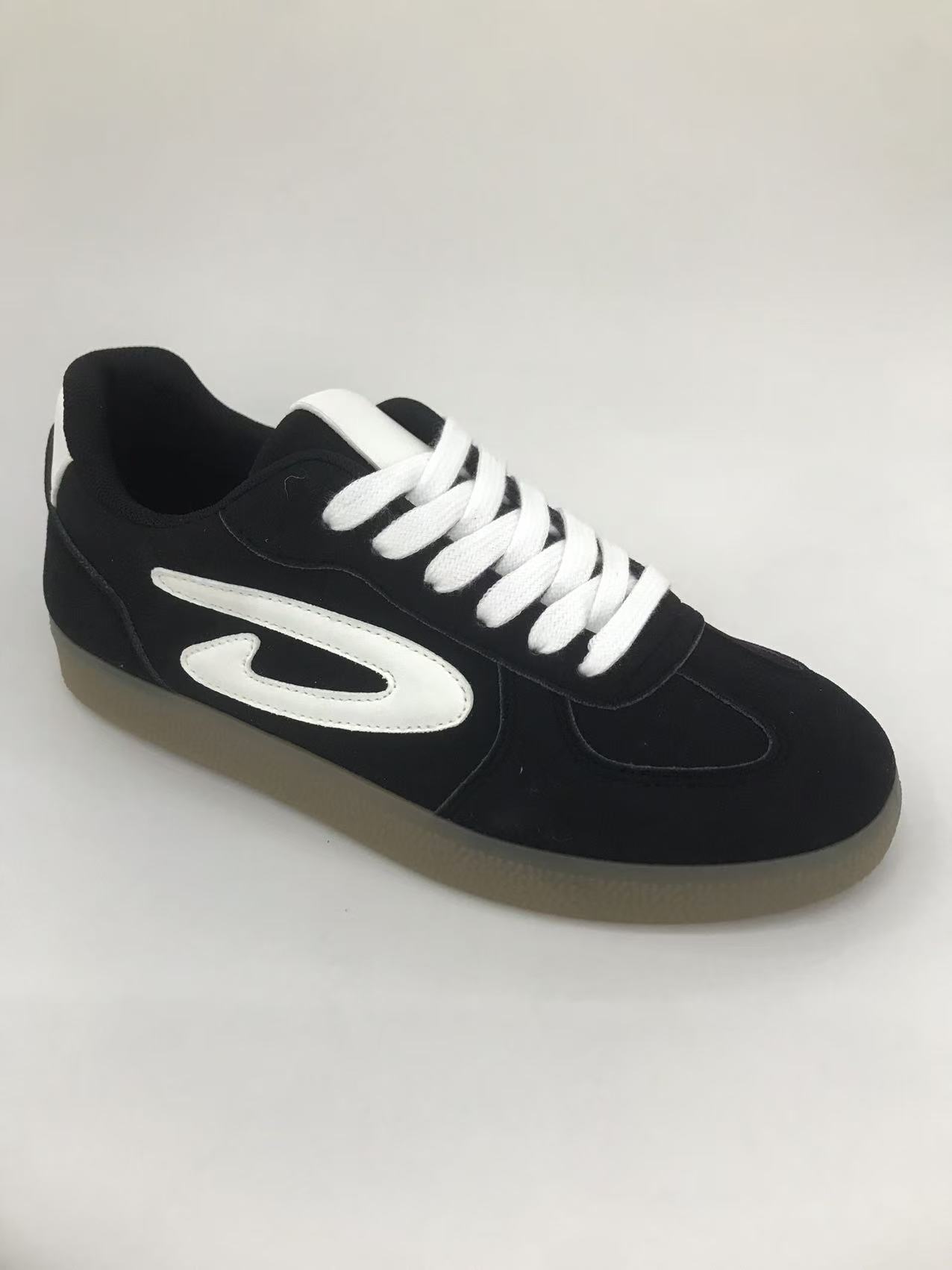 Sports shoes are breathable, lightweight, comfortable, anti-slip and versatile for women Specification drawing