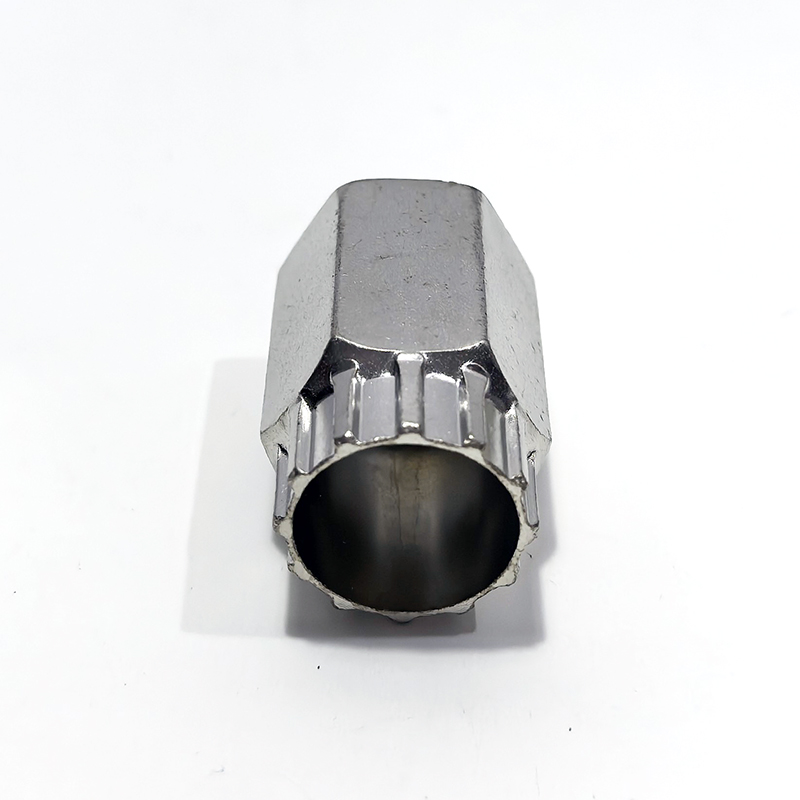 250618 medium-sized sleeve fixed flight bicycle middle sleeve middle shaft tool, mountain bike middle shaft disassembly tool, middle shaft sleeve, cassette flywheel sleeve, square hole middle shaft maintenance, disassembly and installation tool Application Scenario