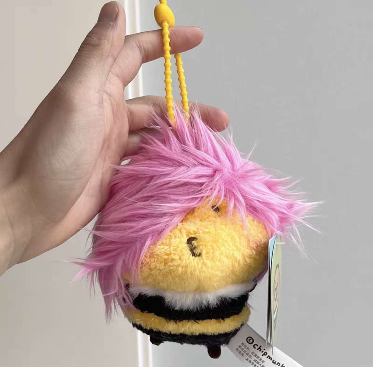 Authentic Little Bee plush toys, schoolbags, pendants, couple bags, decorations, birthday gifts, and festival presents for friends Application Scenario