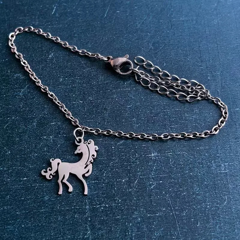 Cross-border foreign trade titanium steel and stainless steel DIY jewelry accessories, animal turning back, horse necklaces, bracelets, pendants and pendants, trendy detail image 3