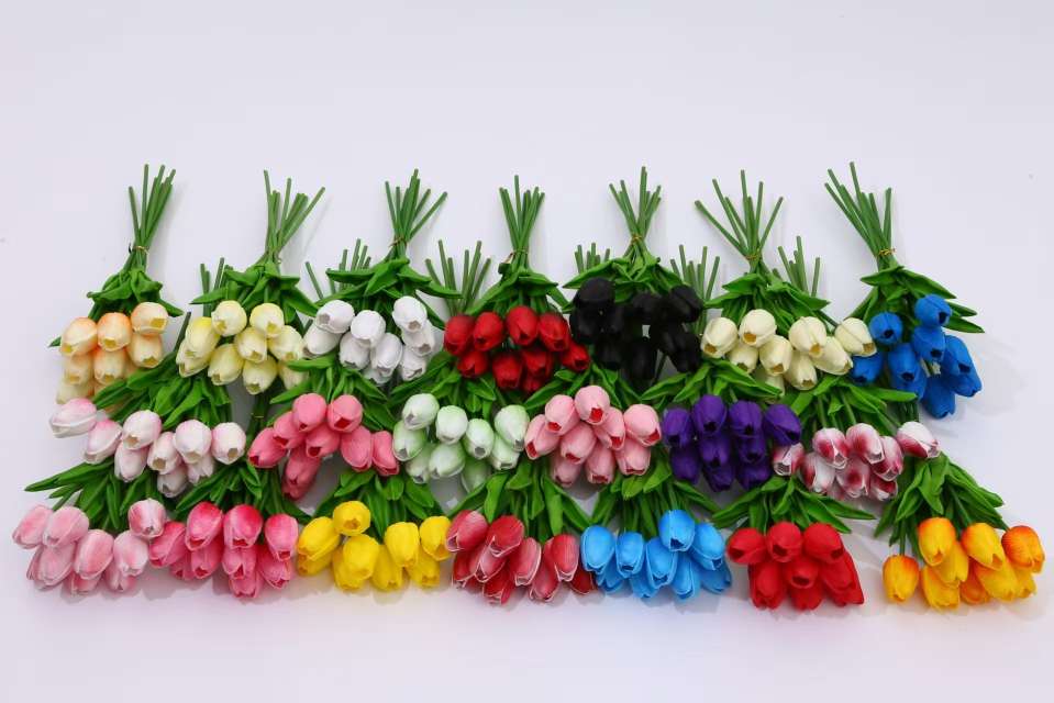Artificial petal handicrafts, decorative flowers, artificial flowers, single PU tulips, colors can be customized