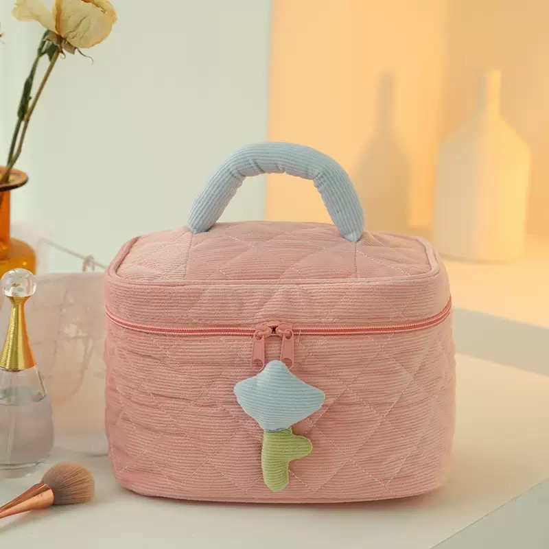 Adihua's popular oil-resistant corduroy high-end ins cute makeup bag, tulip large-capacity portable storage bag Application Scenario