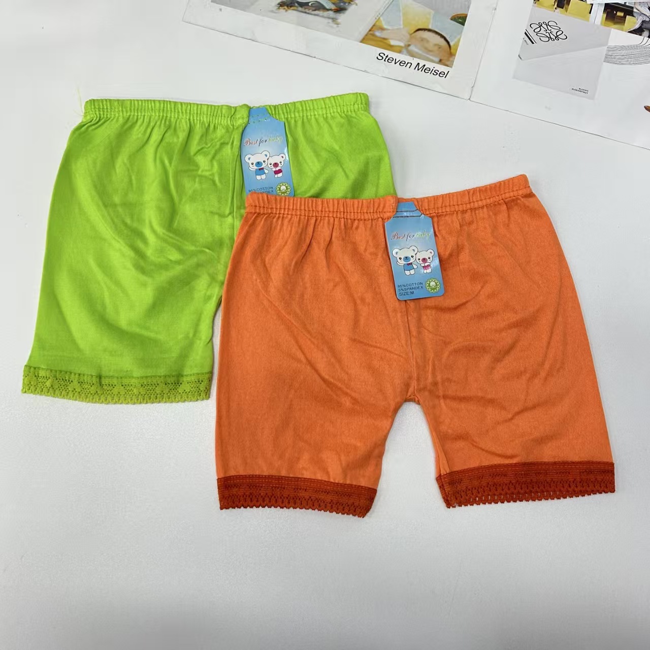 DD-551#M export leg Pants, Women's leg pants, milk silk solid color lace edge women's leg pants, Women's leg pants, women's flat corner leg pants, QNL Application Scenario