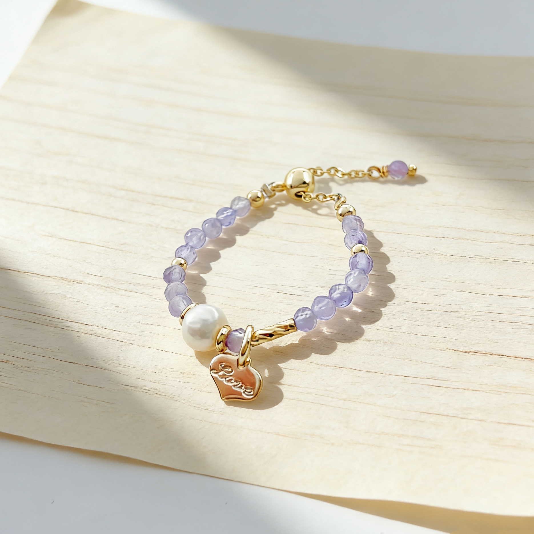 The freshwater pearl ring features a fashionable and sweet style with a unique and trendy decoration. It is suitable for daily wear Item Picture