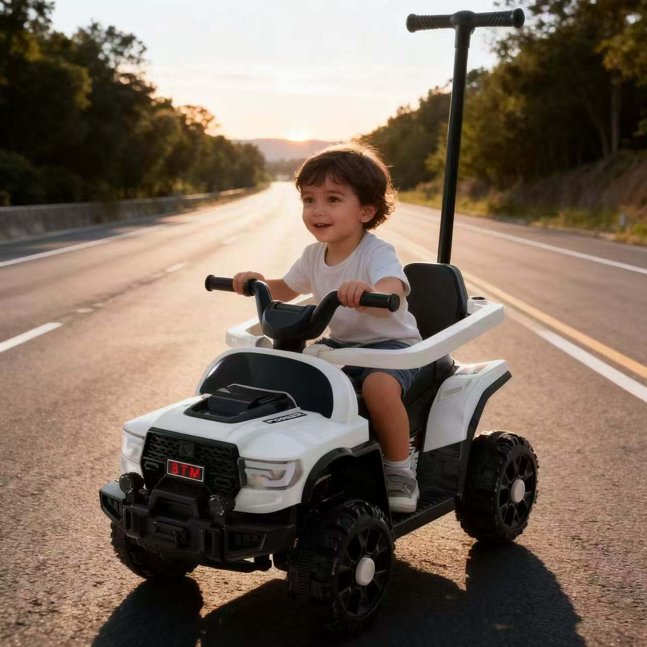 Pink children's electric bikes, four-wheeled vehicles, children's strollers, children's cars, children's beach buggies, dual-drive male and female baby strollers, baby electric strollers, remote control strollers, children's electric off-road vehicles, children's cars, four-wheeled vehicles, can seat people details Picture