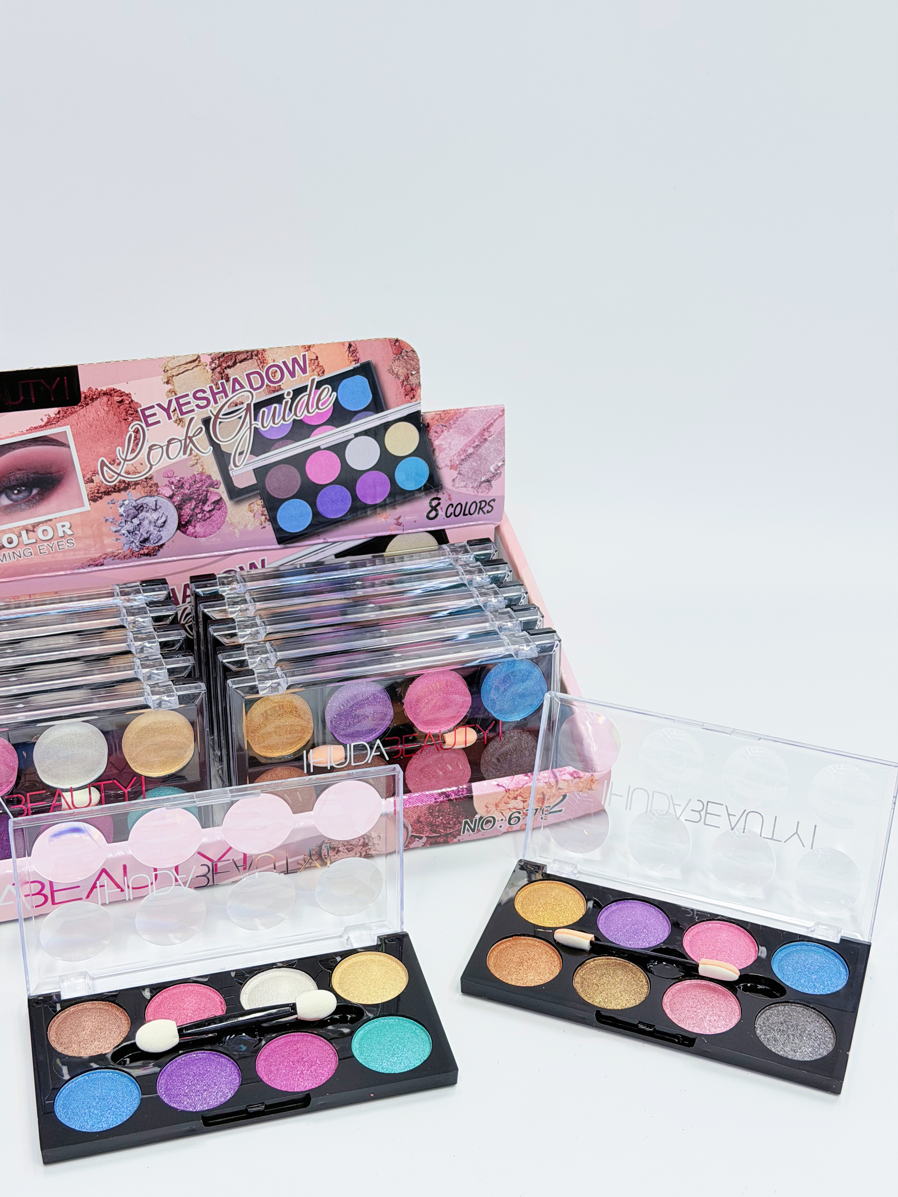 Makeup sets, beauty products, eyeshadow trays, makeup boxes, eye makeup cosmetics Specification drawing