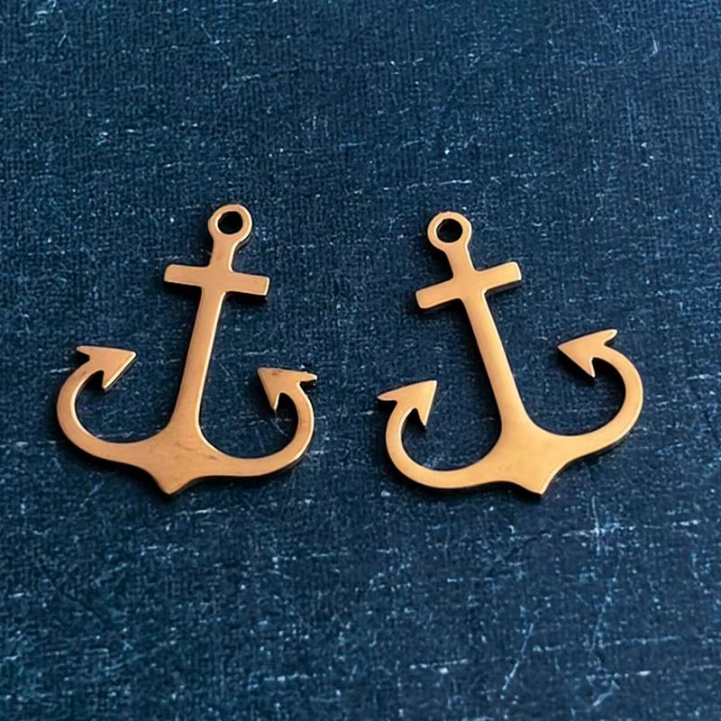 Cross-border foreign trade titanium steel stainless steel DIY jewelry accessories, ship anchors, small pendants, necklaces, bracelets, pendants, personalized and fashionable detail image 5