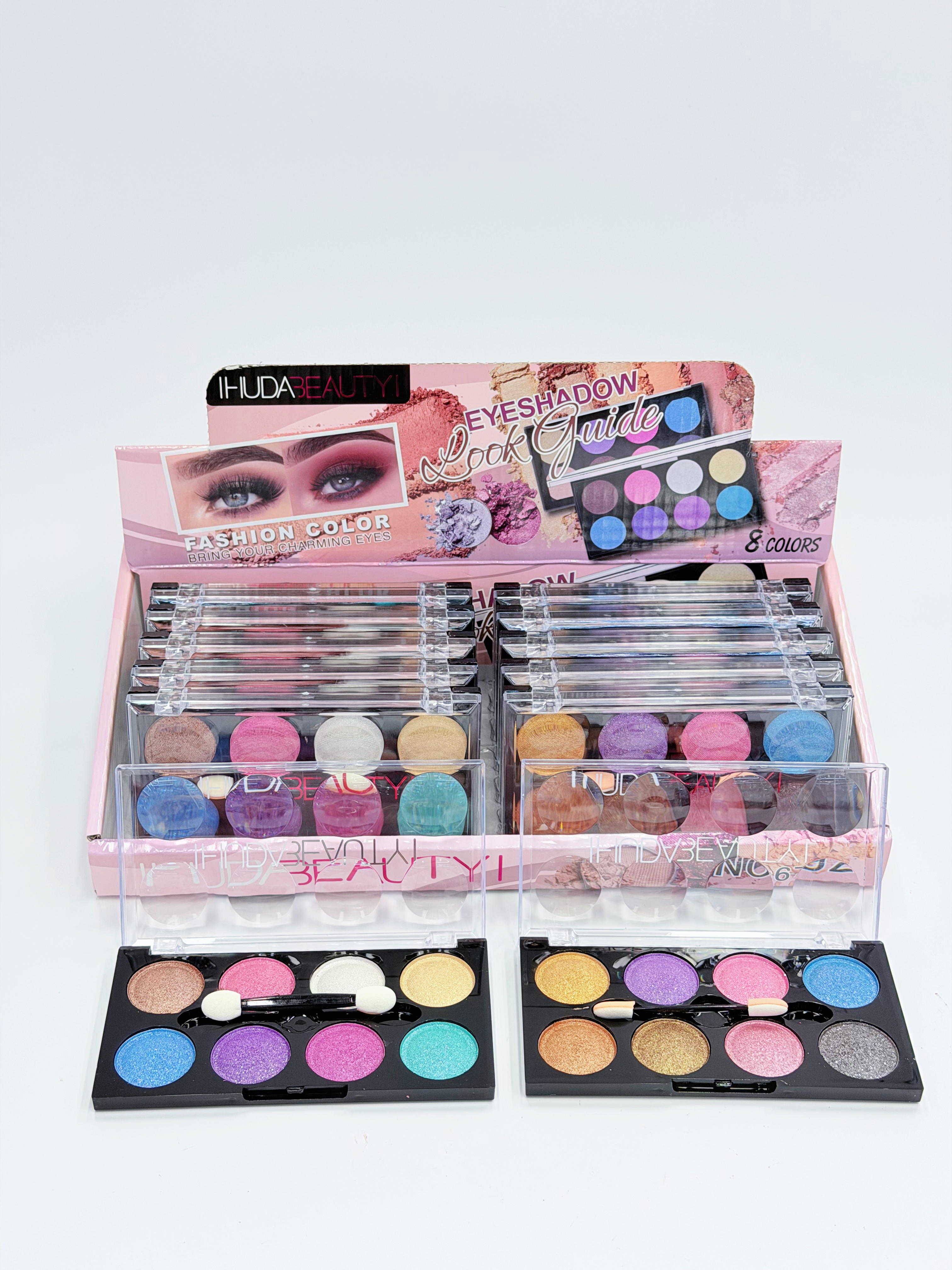 Makeup sets, beauty products, eyeshadow trays, makeup boxes, eye makeup cosmetics details Picture