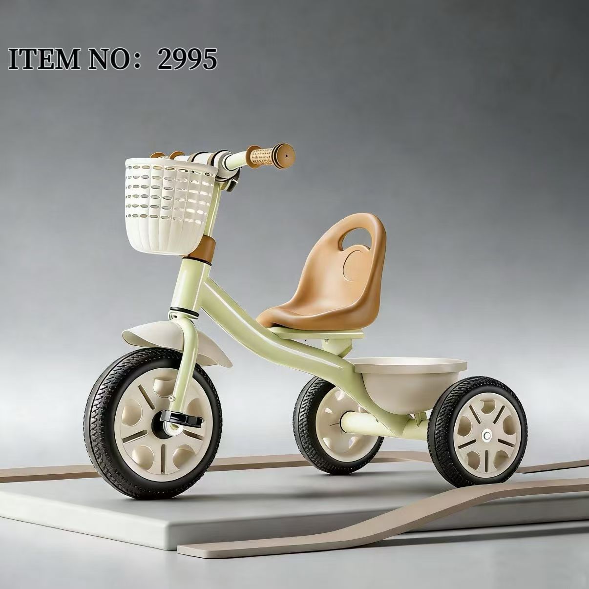 The main body of the pink children's tricycle can accommodate people. It is a children's car, an electric tricycle for children, and a toy car Specification image