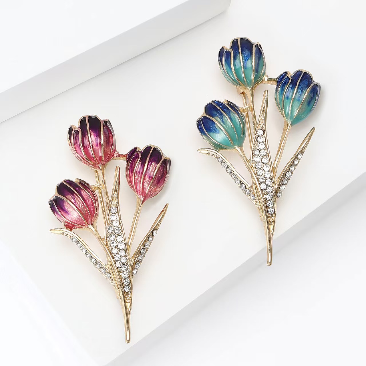 Korean-style fashionable oil drip tulip brooch, fashionable ins trendy and personalized brooch, cute and artistic accessory Item Picture